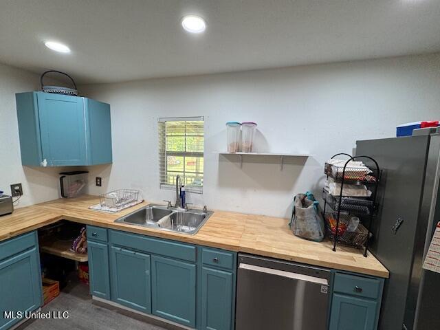 1019 Kennedy Road Property Photo 3