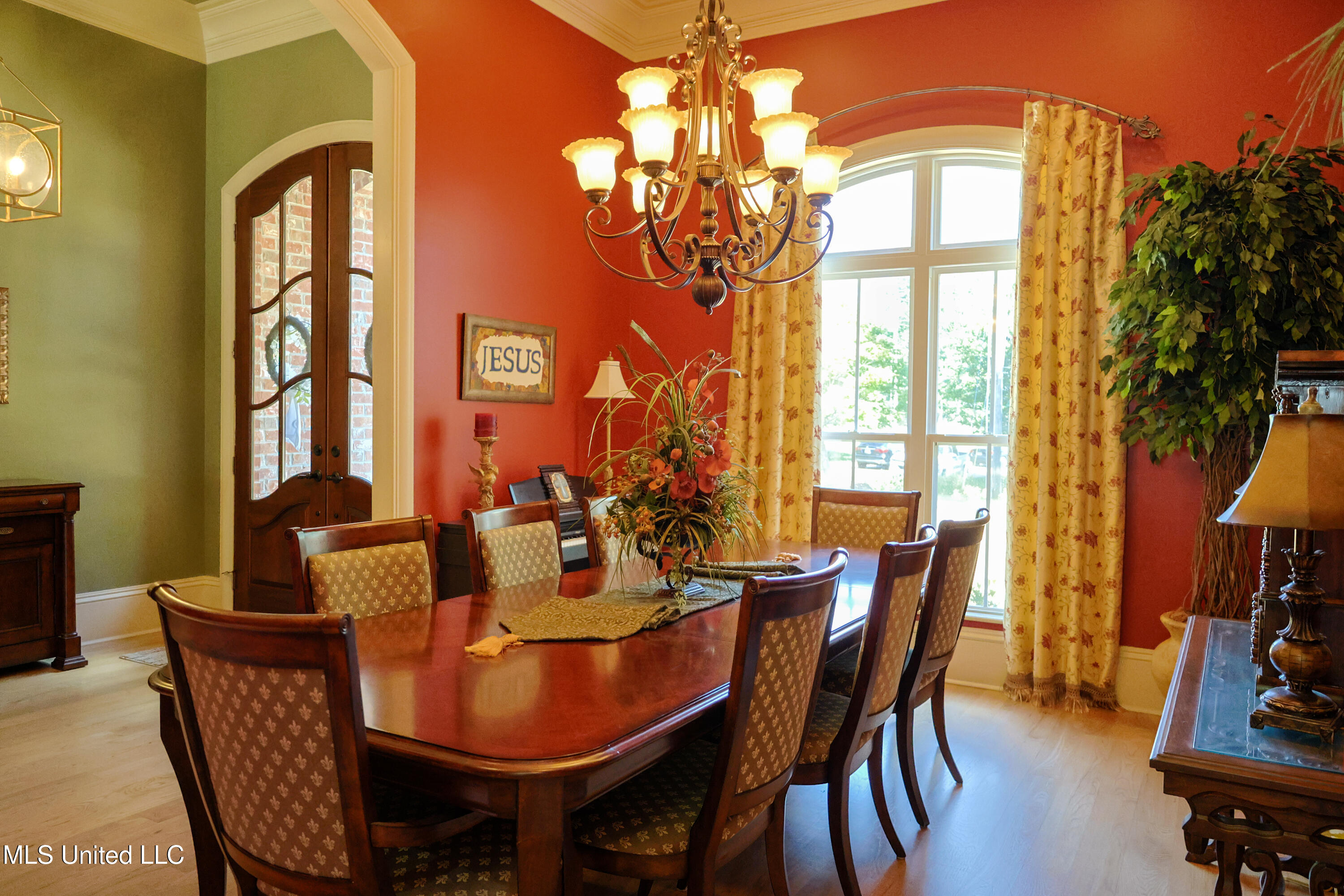 68 Southbrook Lane Property Photo 3