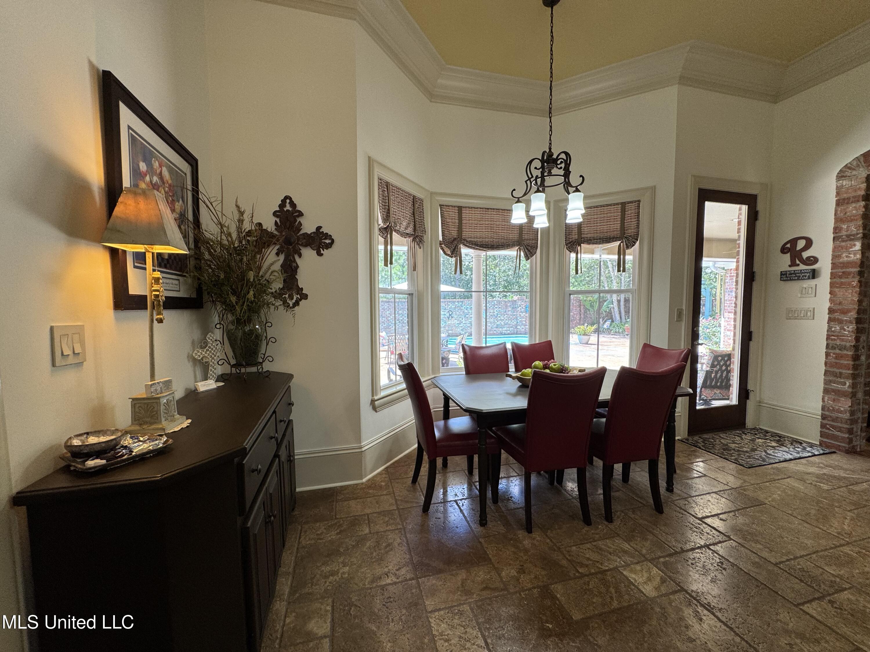 68 Southbrook Lane Property Photo 23