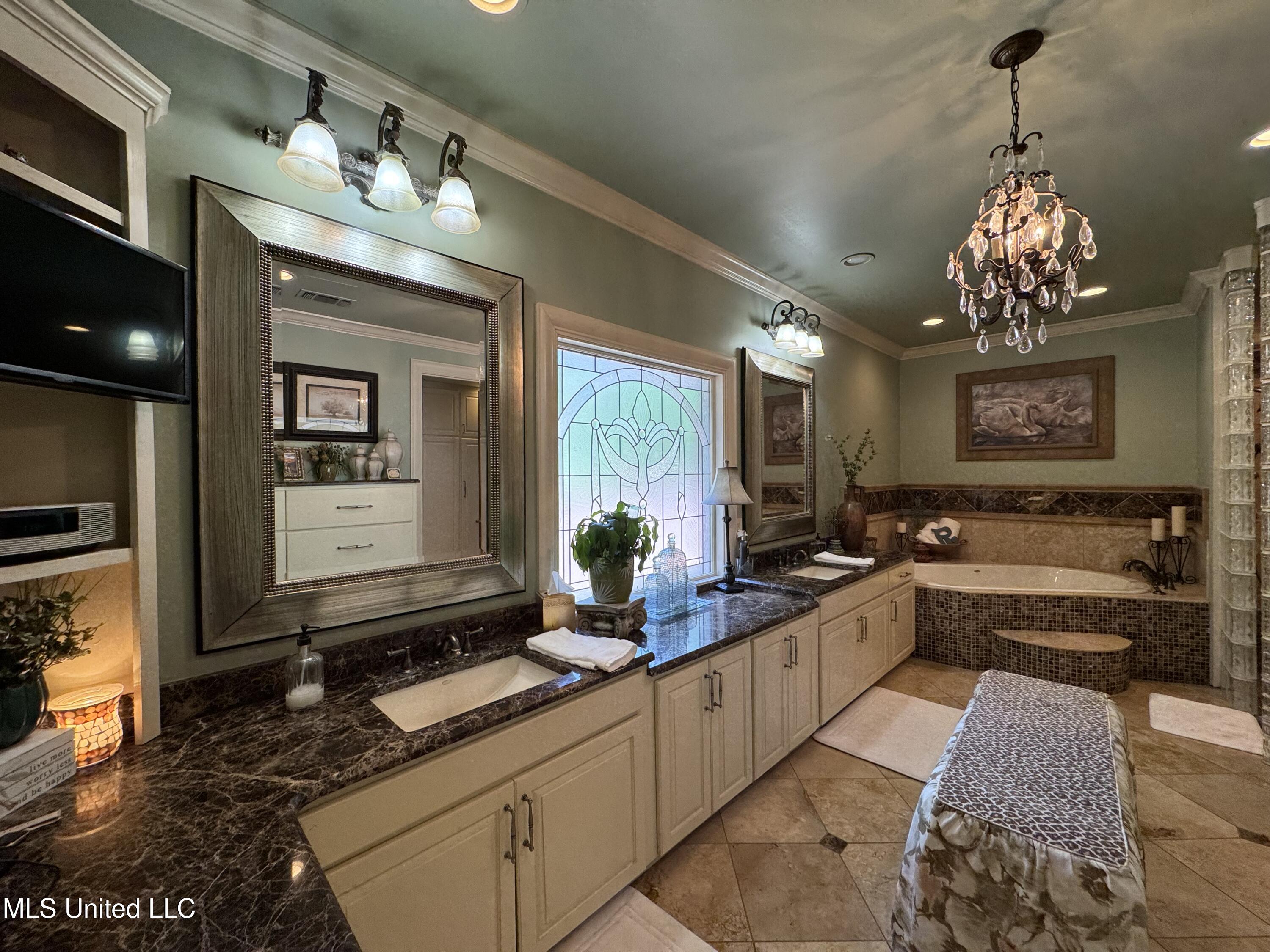 68 Southbrook Lane Property Photo 34