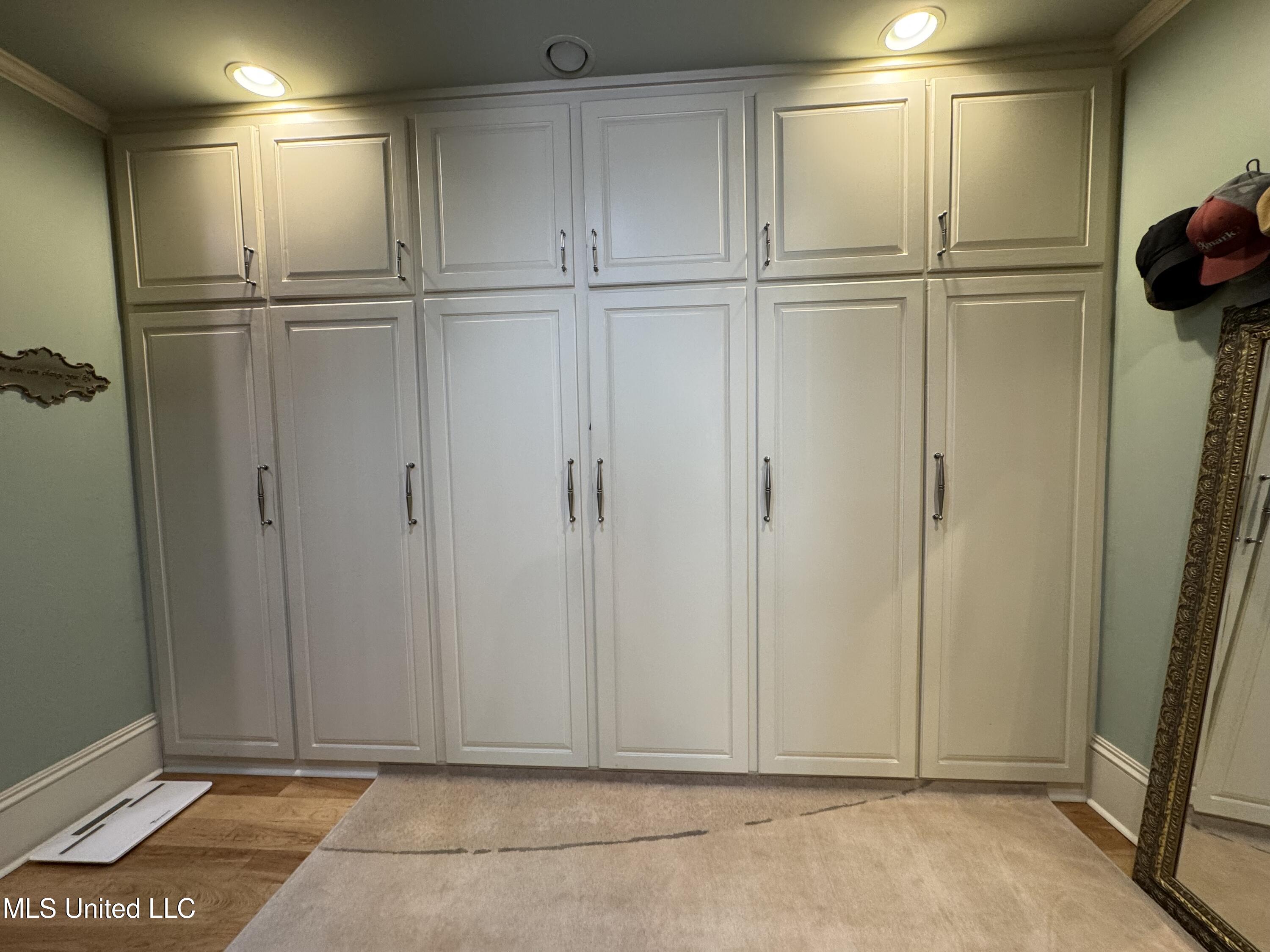 68 Southbrook Lane Property Photo 38