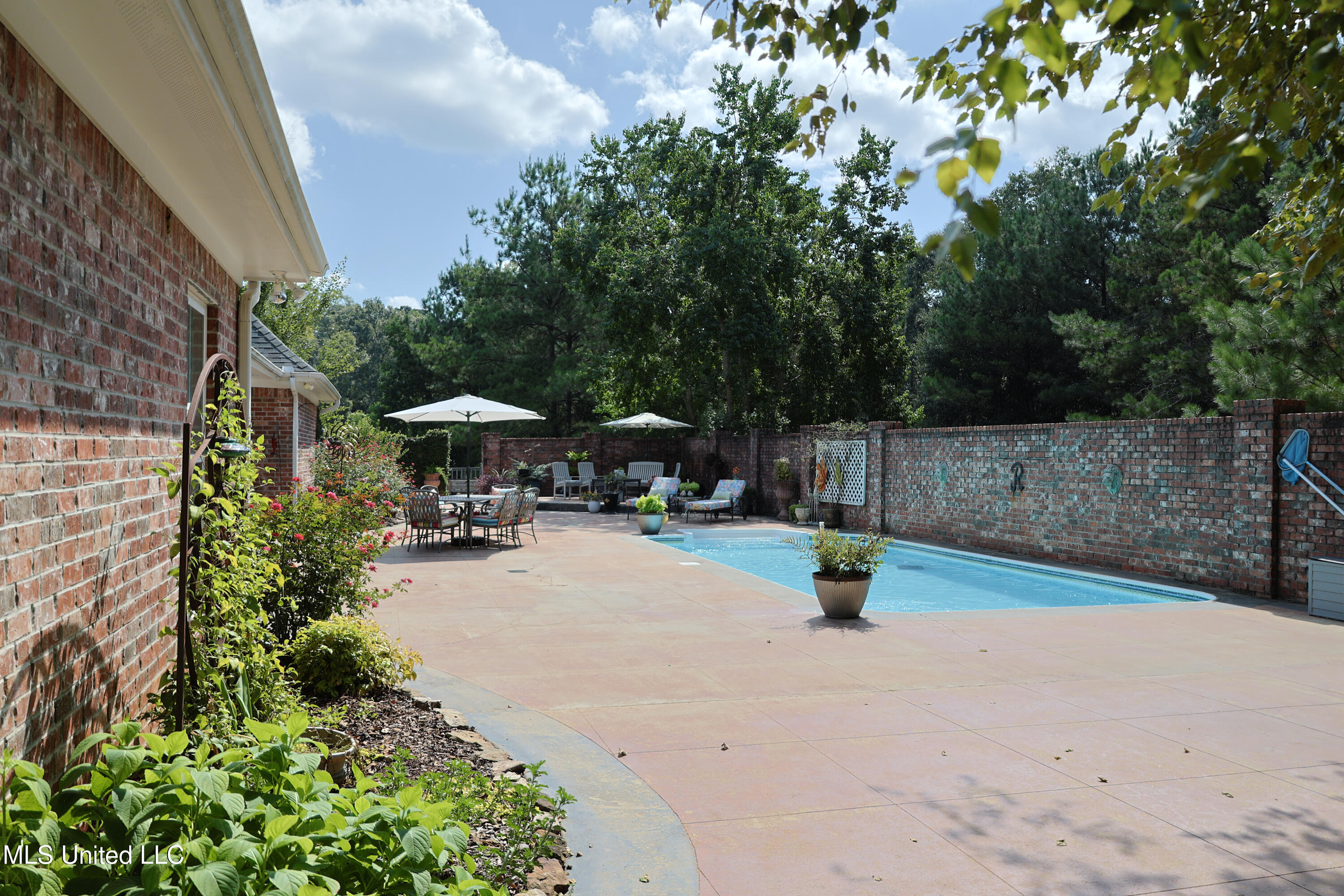 68 Southbrook Lane Property Photo 70