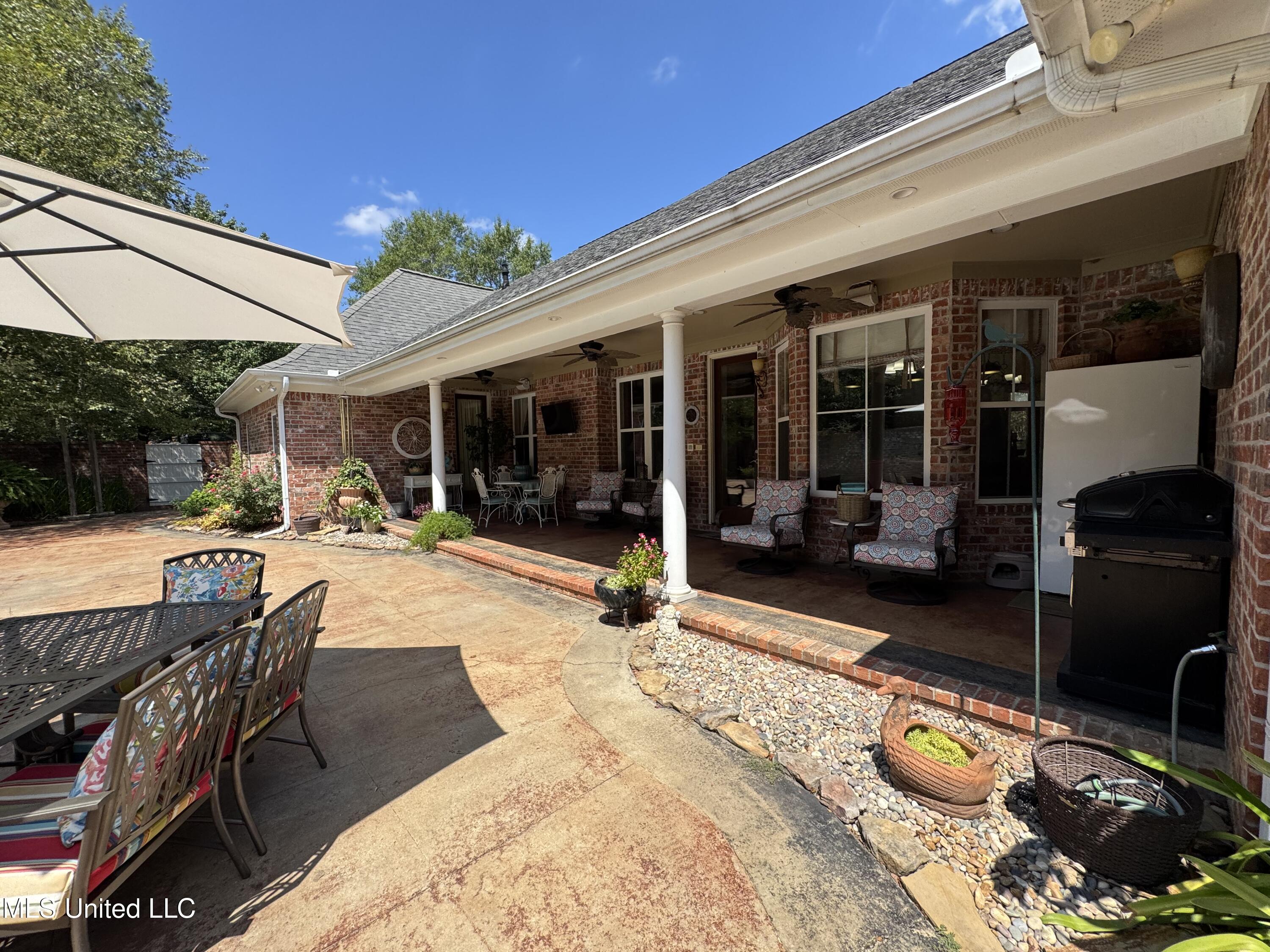 68 Southbrook Lane Property Photo 77