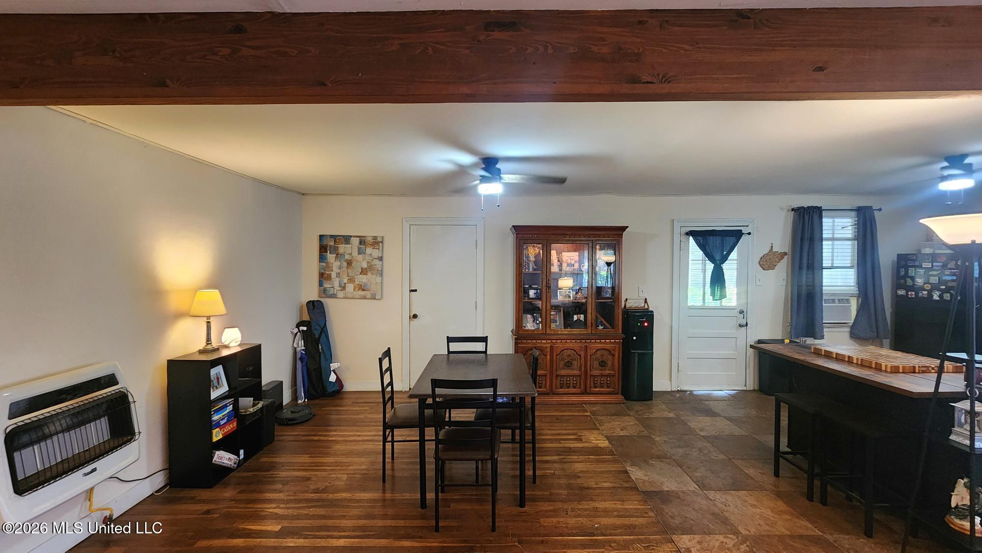 8 Lofton Lane Property Photo 8