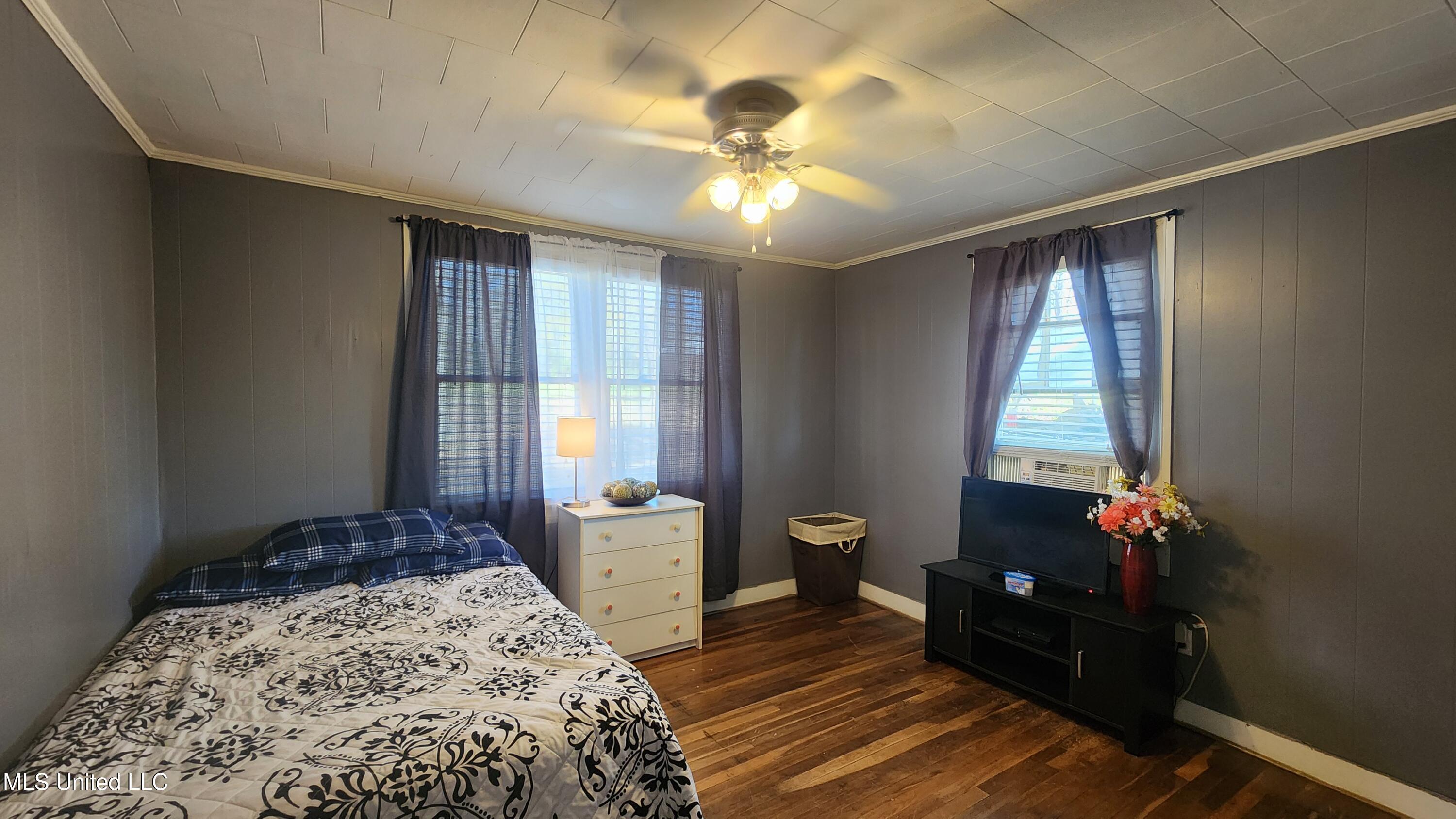 8 Lofton Lane Property Photo 13