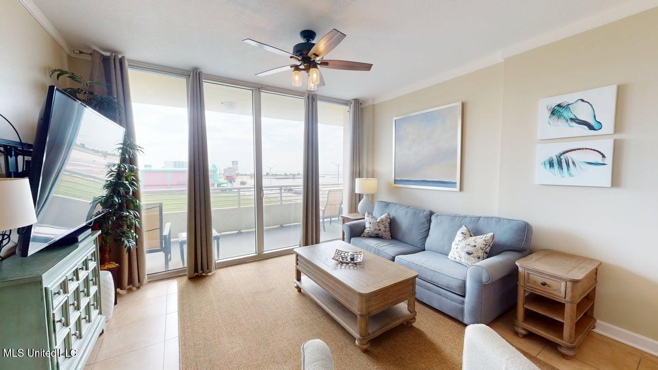 2060 Beach Boulevard Property Photo 2