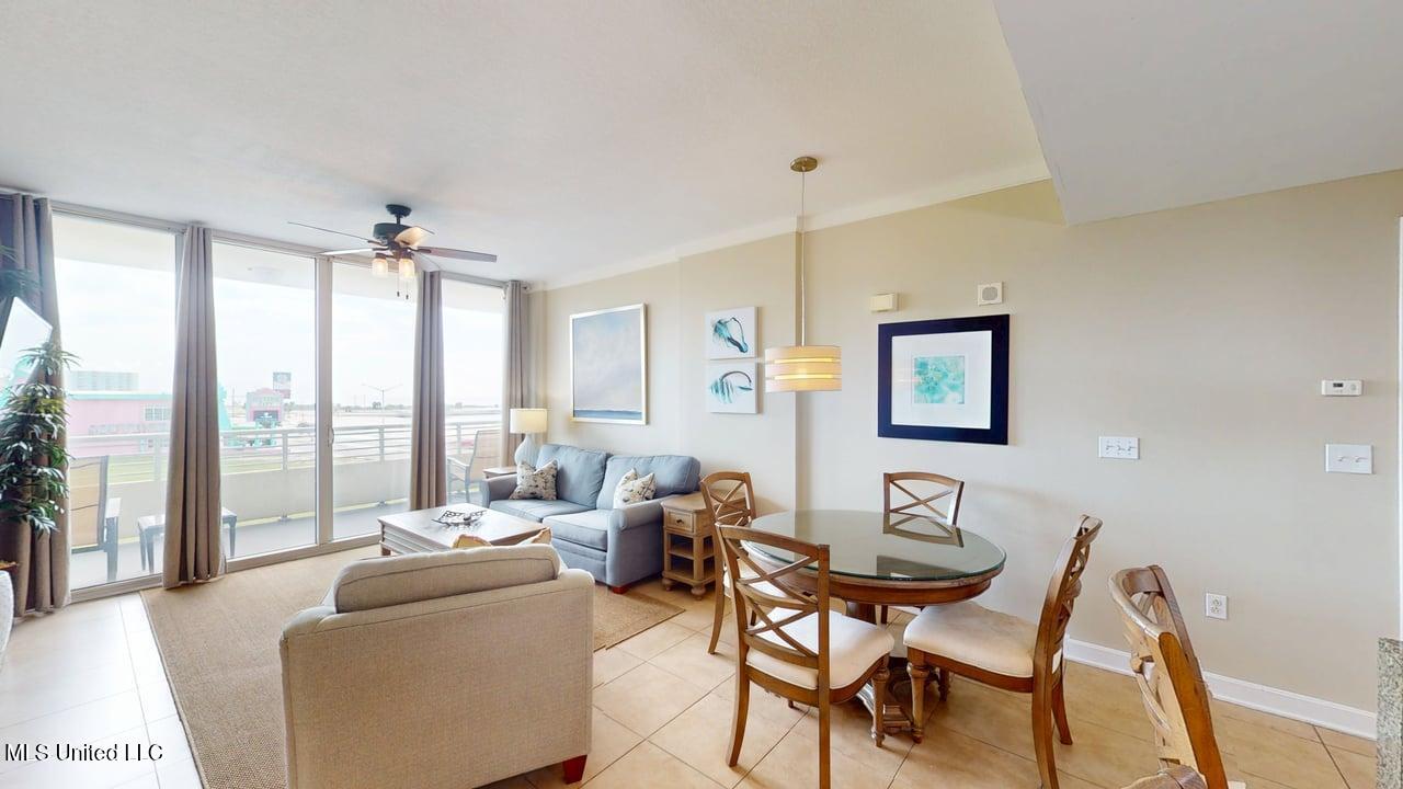 2060 Beach Boulevard Property Photo 6