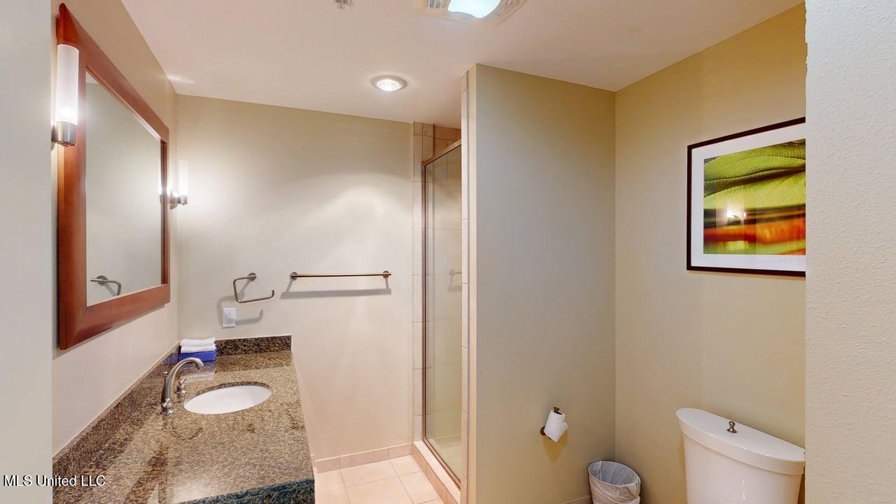 2060 Beach Boulevard Property Photo 18