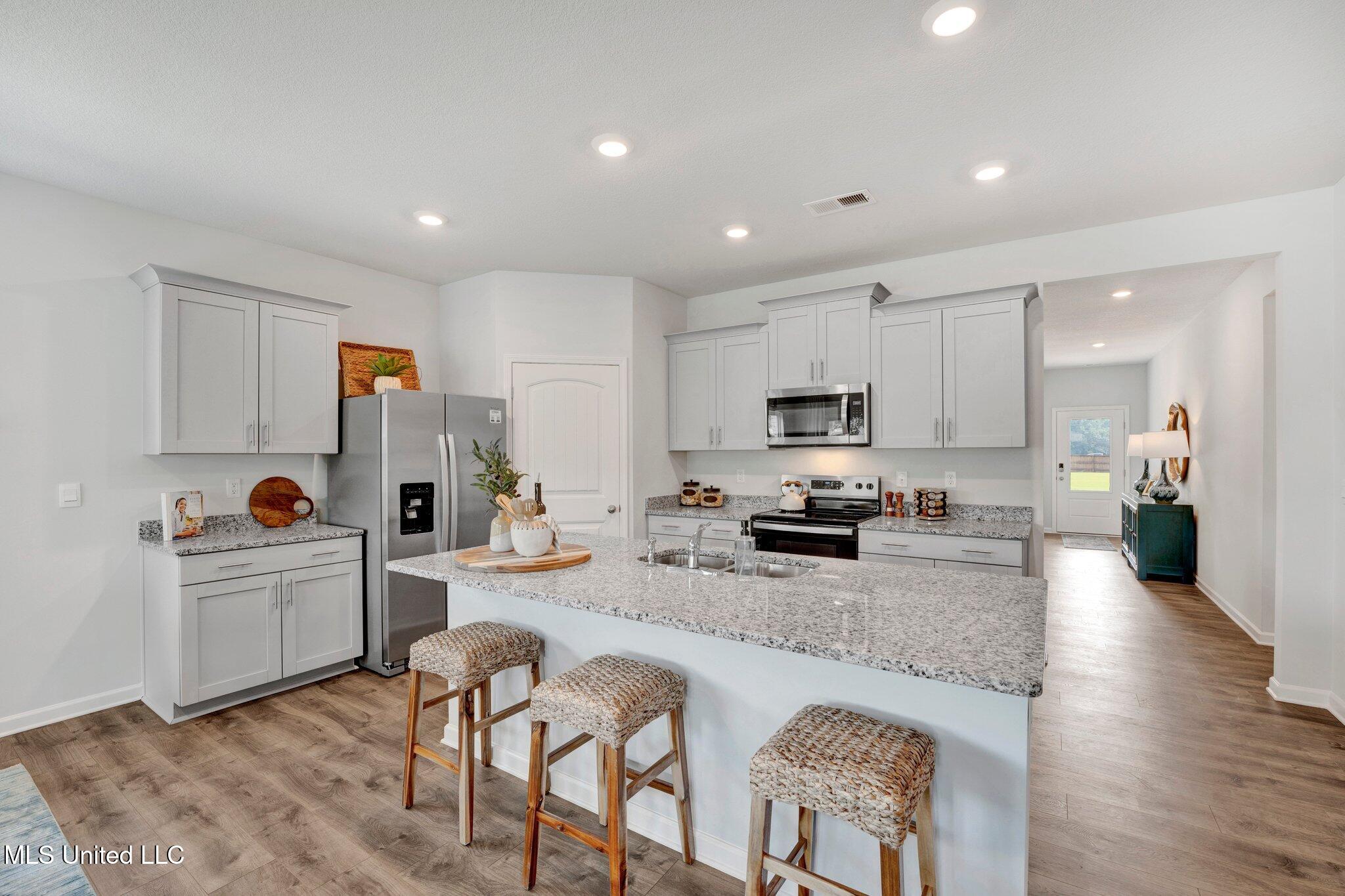 85 Harvest Dance Drive Property Photo 4