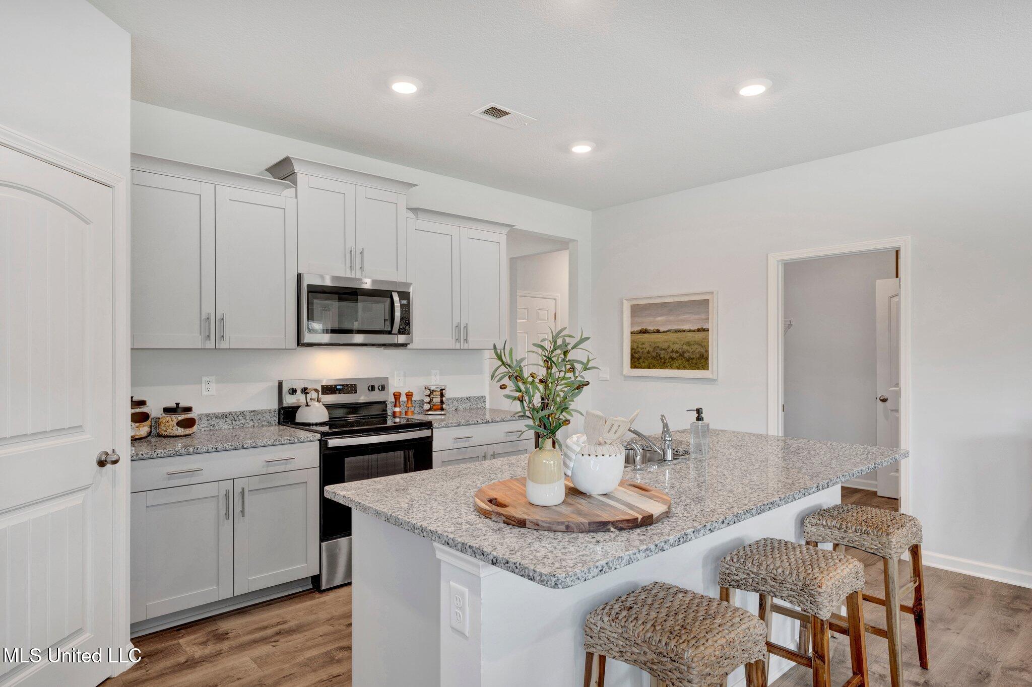 85 Harvest Dance Drive Property Photo 7