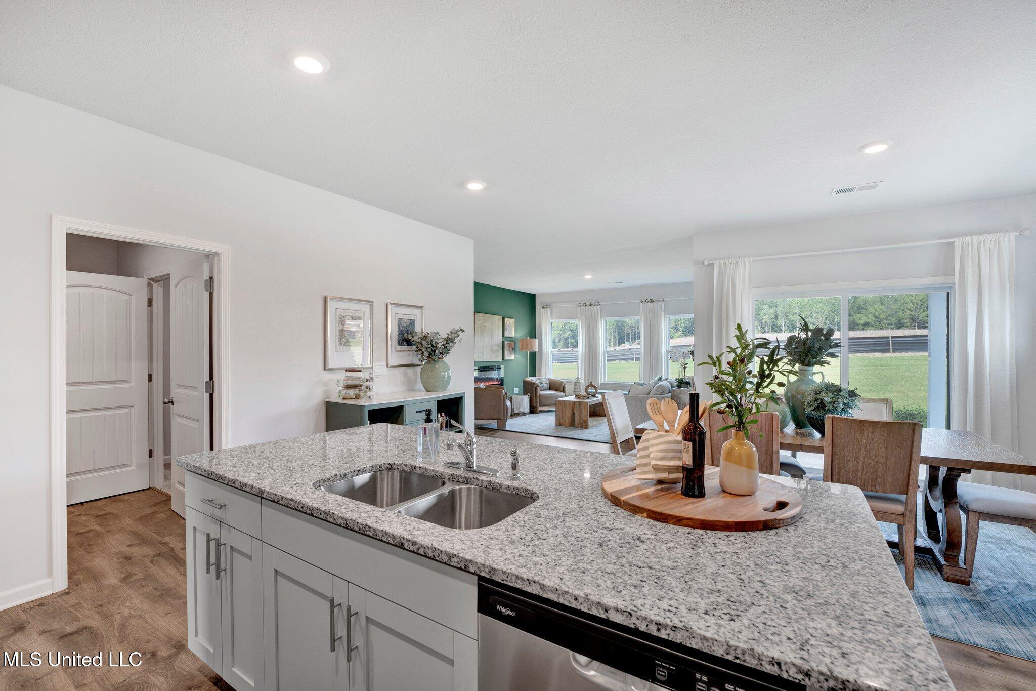 85 Harvest Dance Drive Property Photo 9