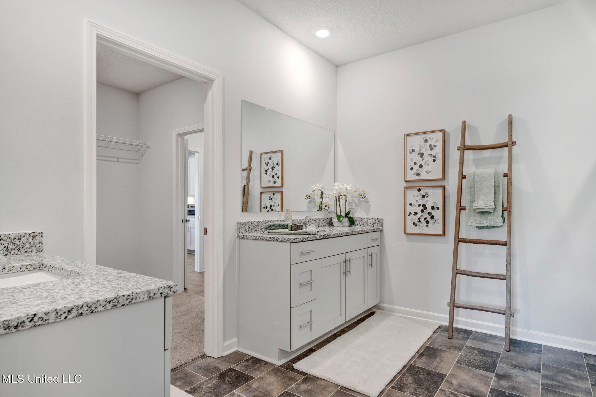 85 Harvest Dance Drive Property Photo 17