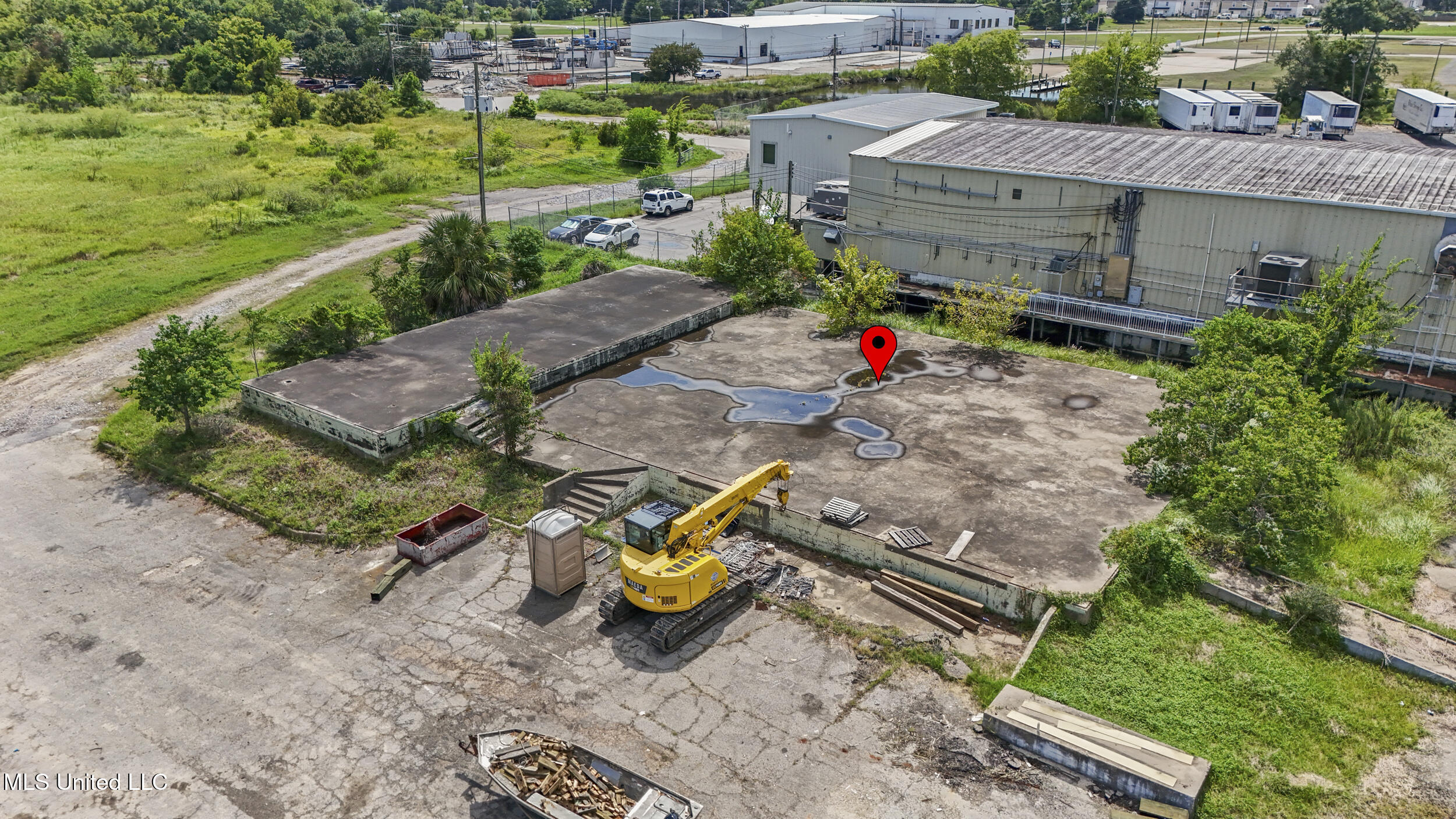 540 Bayview Avenue Property Photo 17