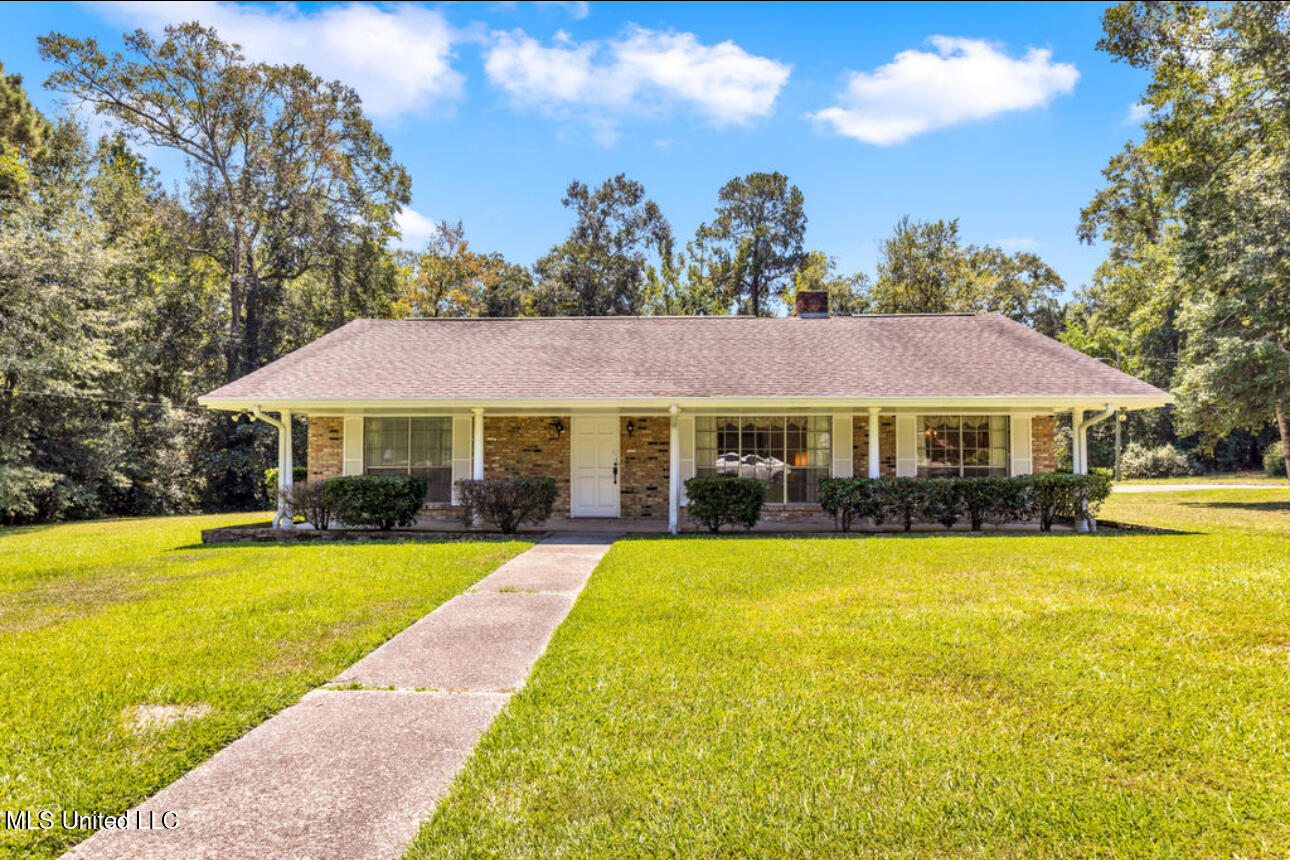 211 S Boley Drive Property Photo 1