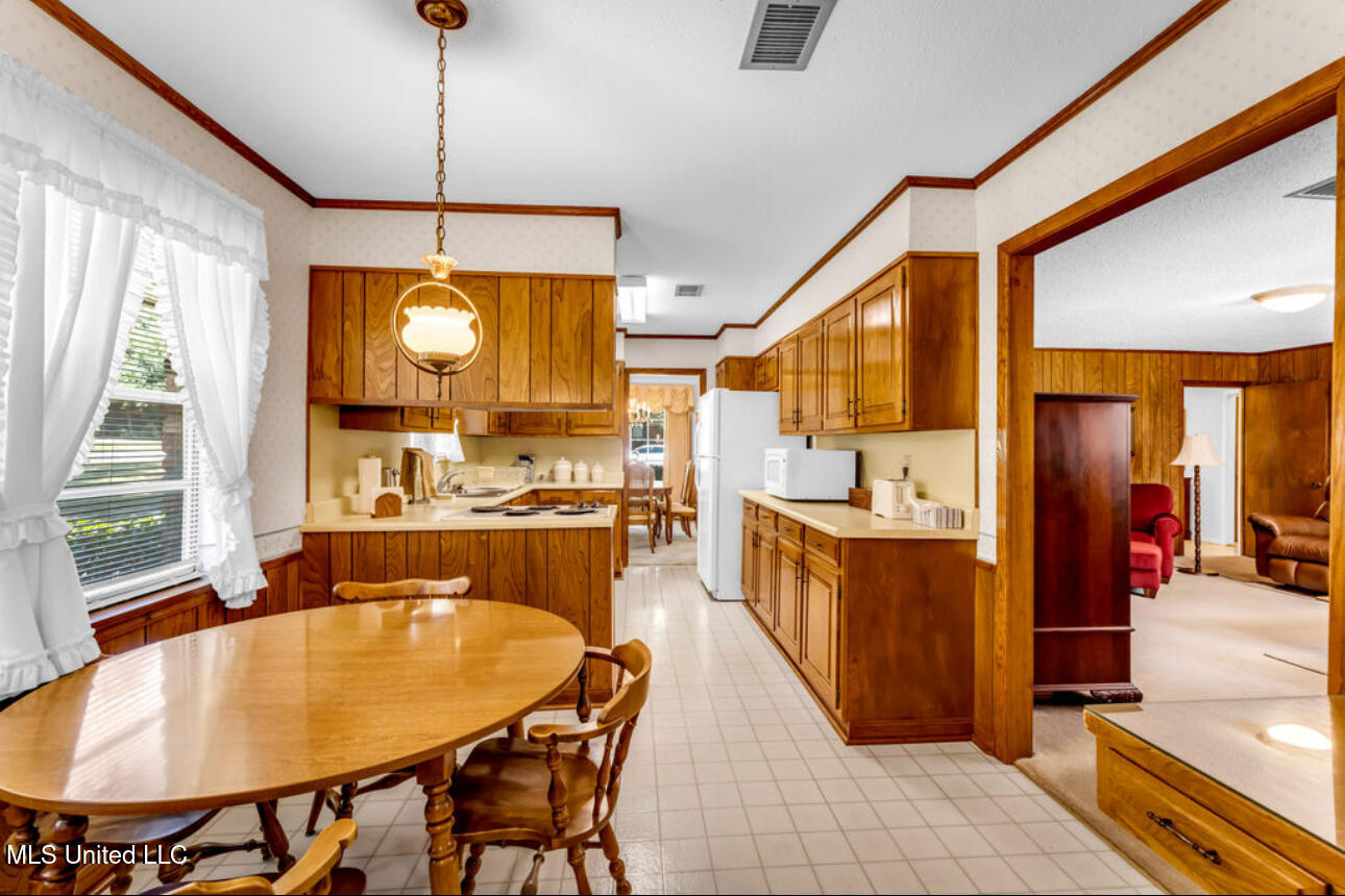 211 S Boley Drive Property Photo 19