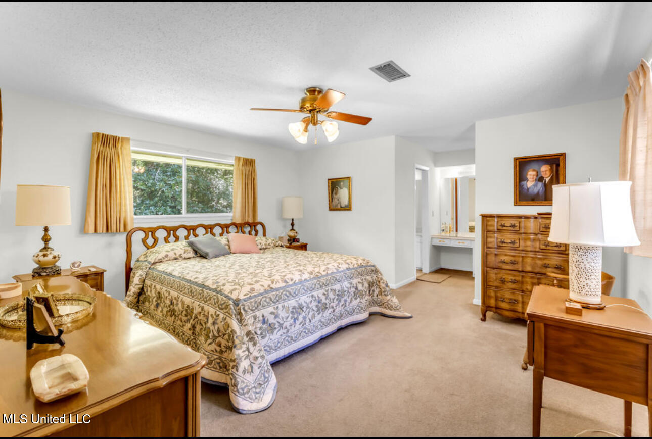 211 S Boley Drive Property Photo 22