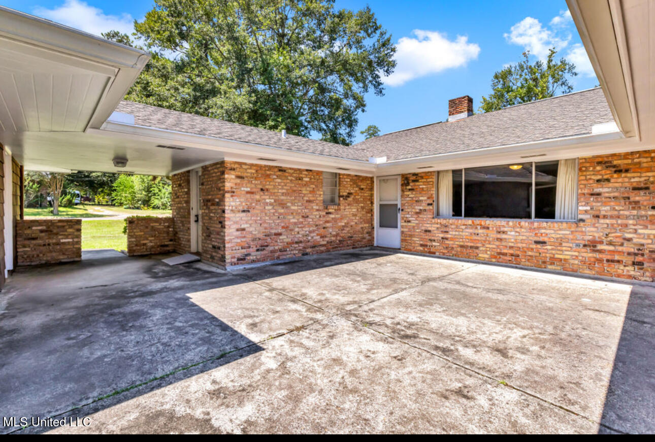 211 S Boley Drive Property Photo 33