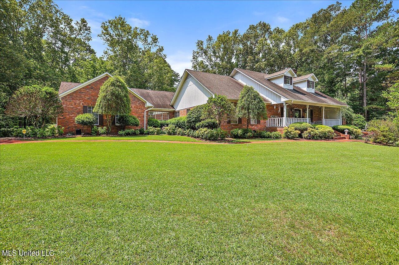 1600 Pine Hill Drive Property Photo 6