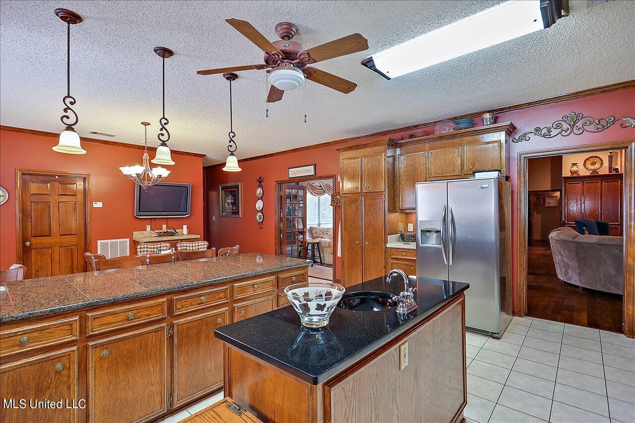 1600 Pine Hill Drive Property Photo 18