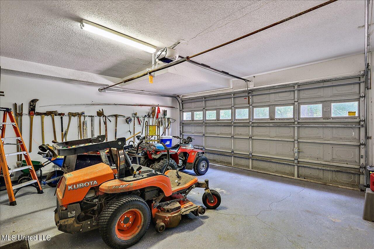 1600 Pine Hill Drive Property Photo 48