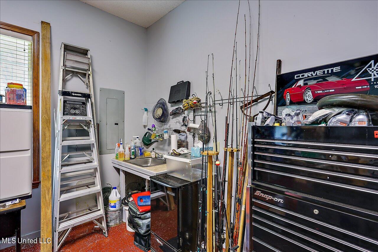 1600 Pine Hill Drive Property Photo 51