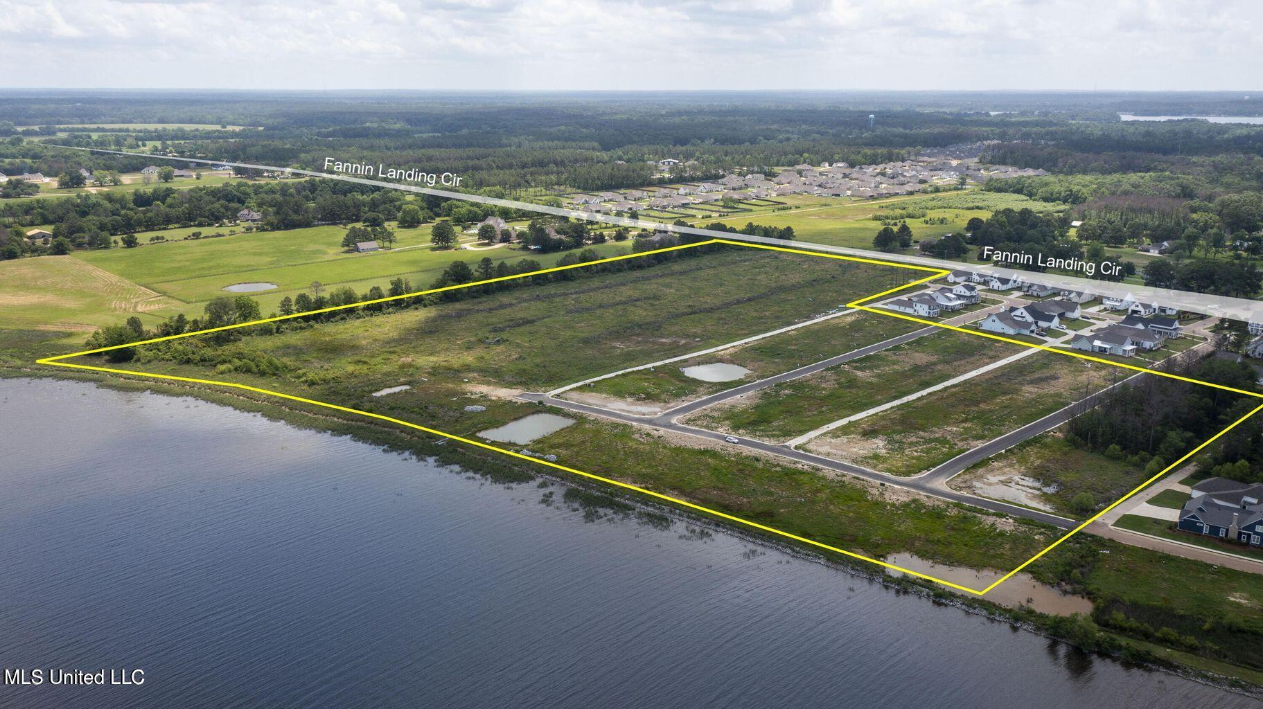 184 Crepe Myrtle Drive Property Photo 8