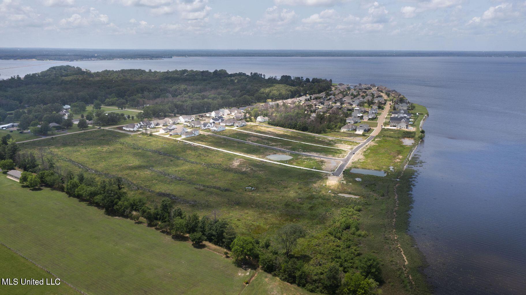 184 Crepe Myrtle Drive Property Photo 10