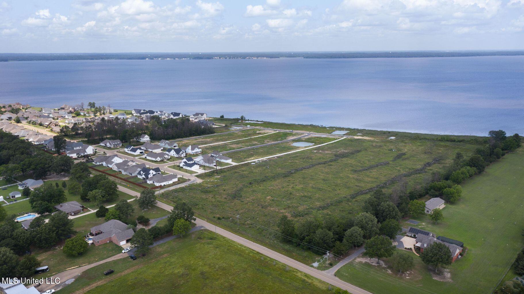 184 Crepe Myrtle Drive Property Photo 12