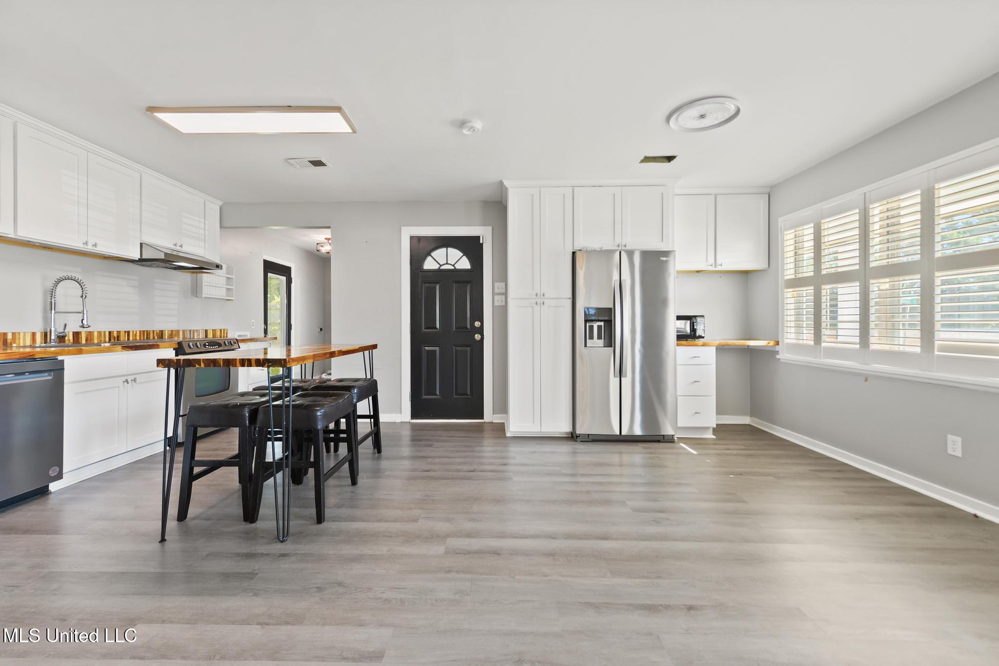 201 Walnut Drive Property Photo 7