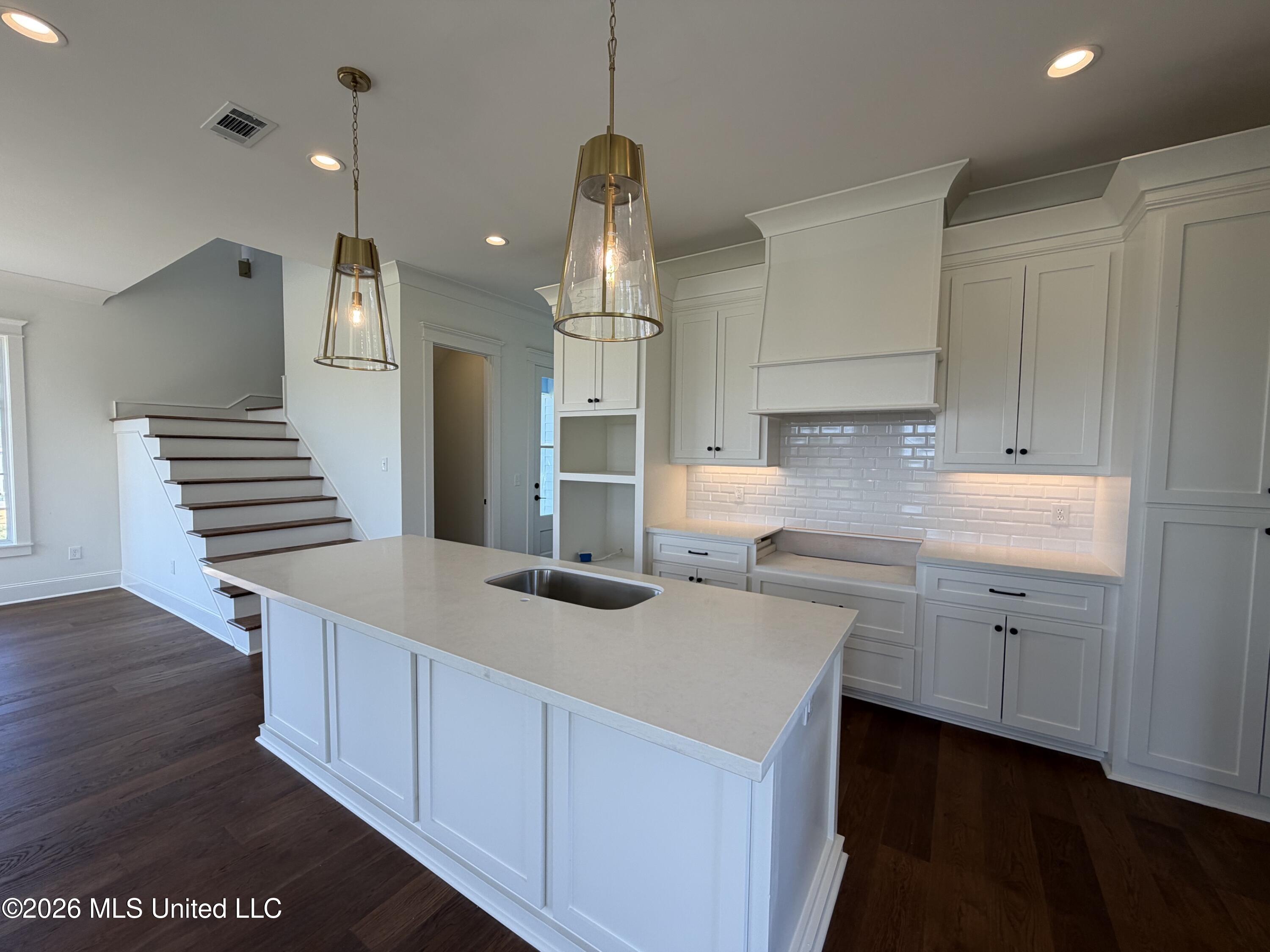 910 Bald Eagle Drive Property Photo 10