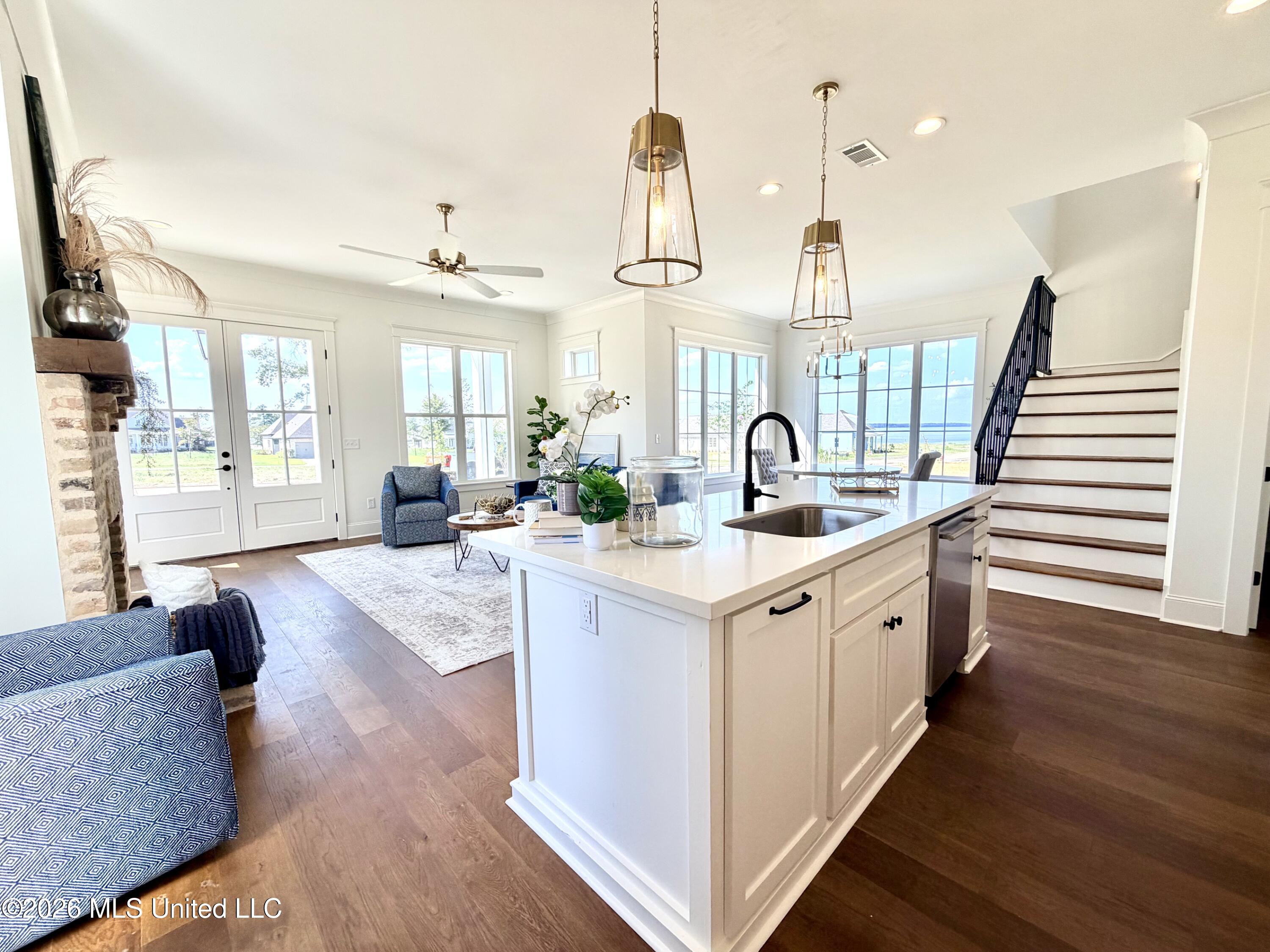 910 Bald Eagle Drive Property Photo 10