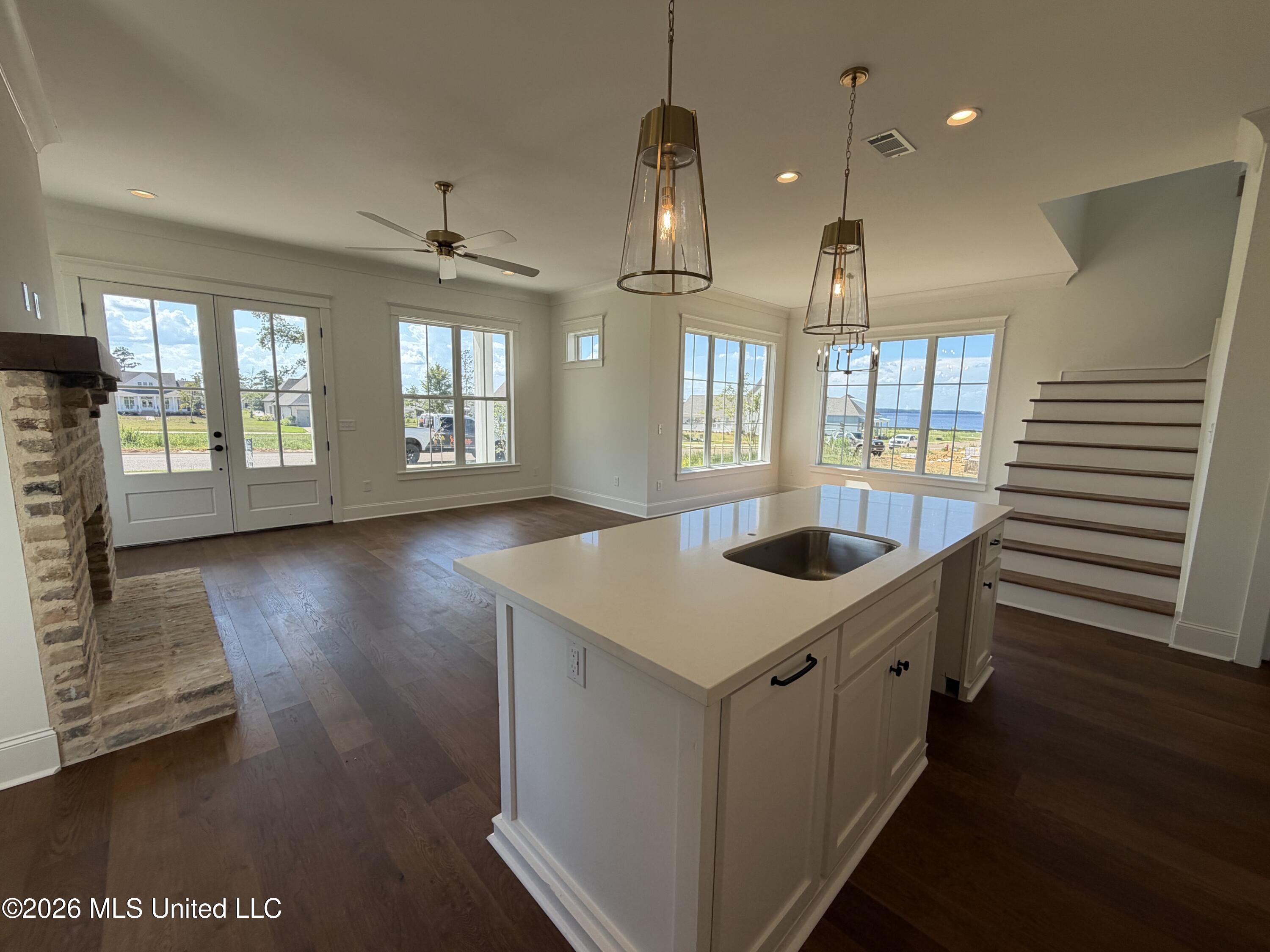 910 Bald Eagle Drive Property Photo 11