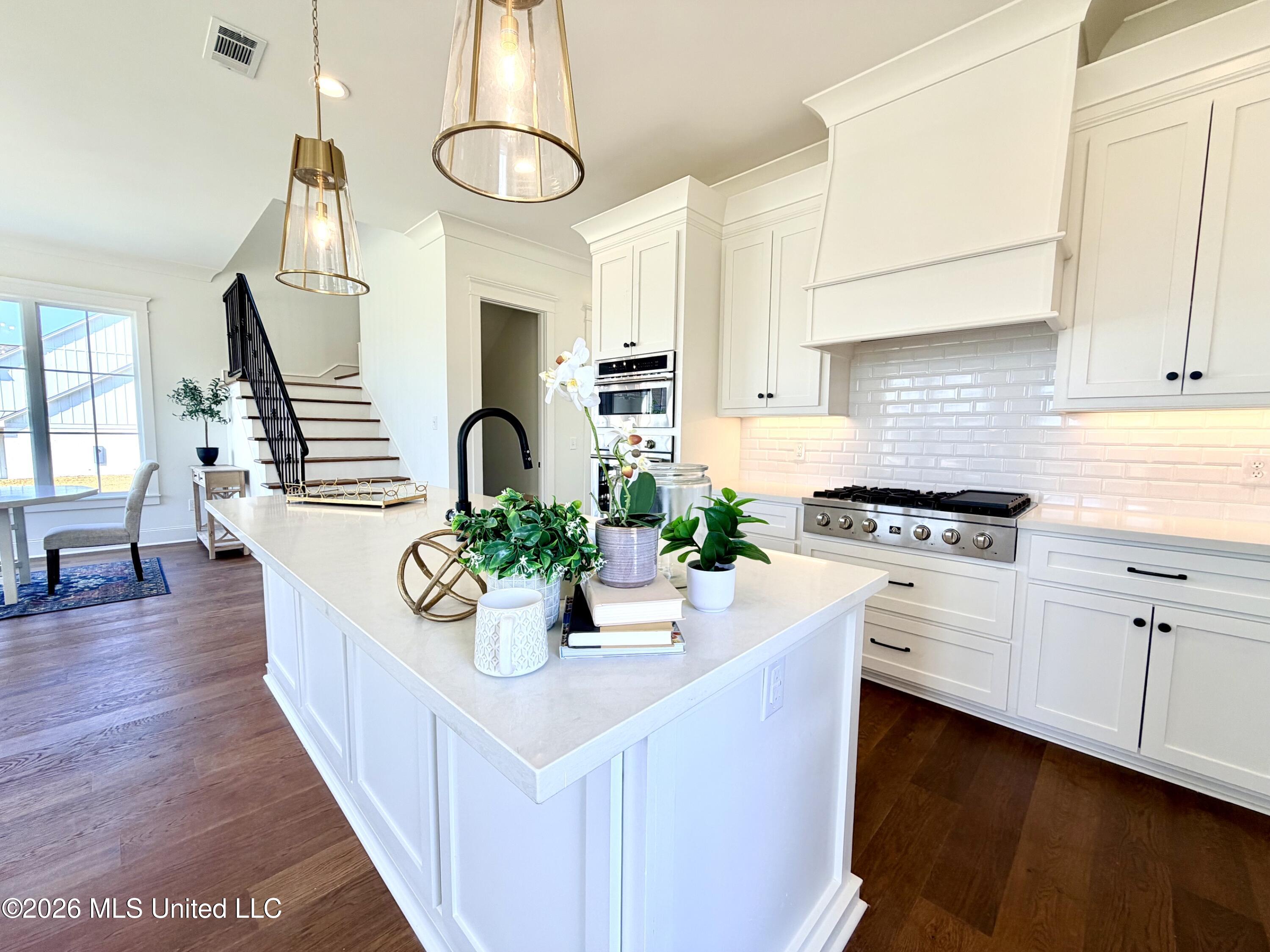 910 Bald Eagle Drive Property Photo 12