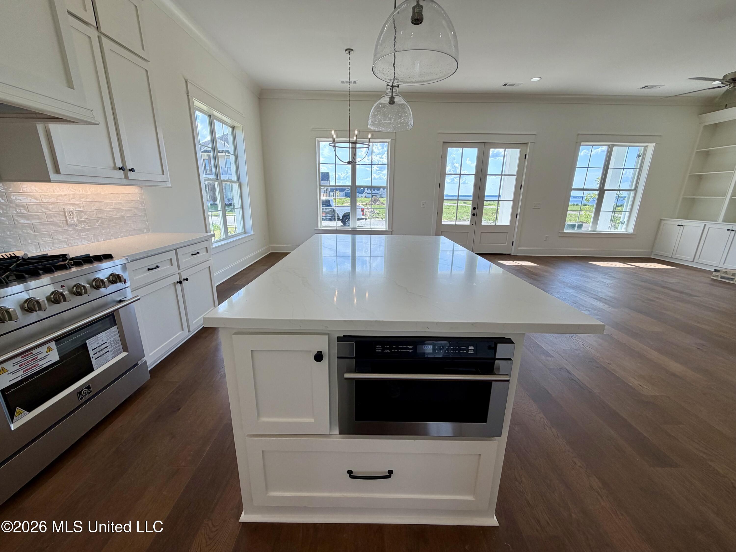 1020 Crepe Myrtle Drive Property Photo 18