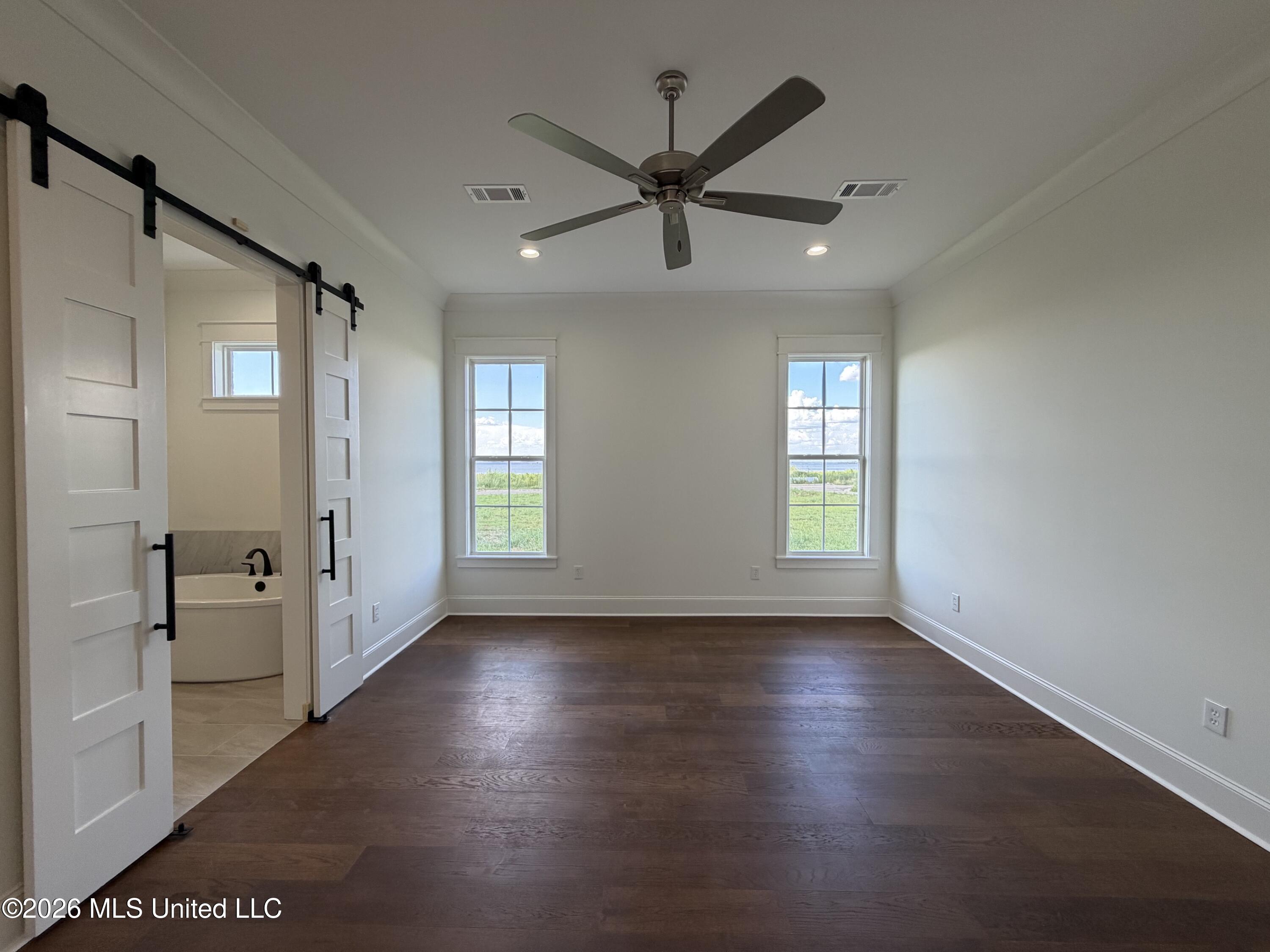 1020 Crepe Myrtle Drive Property Photo 23