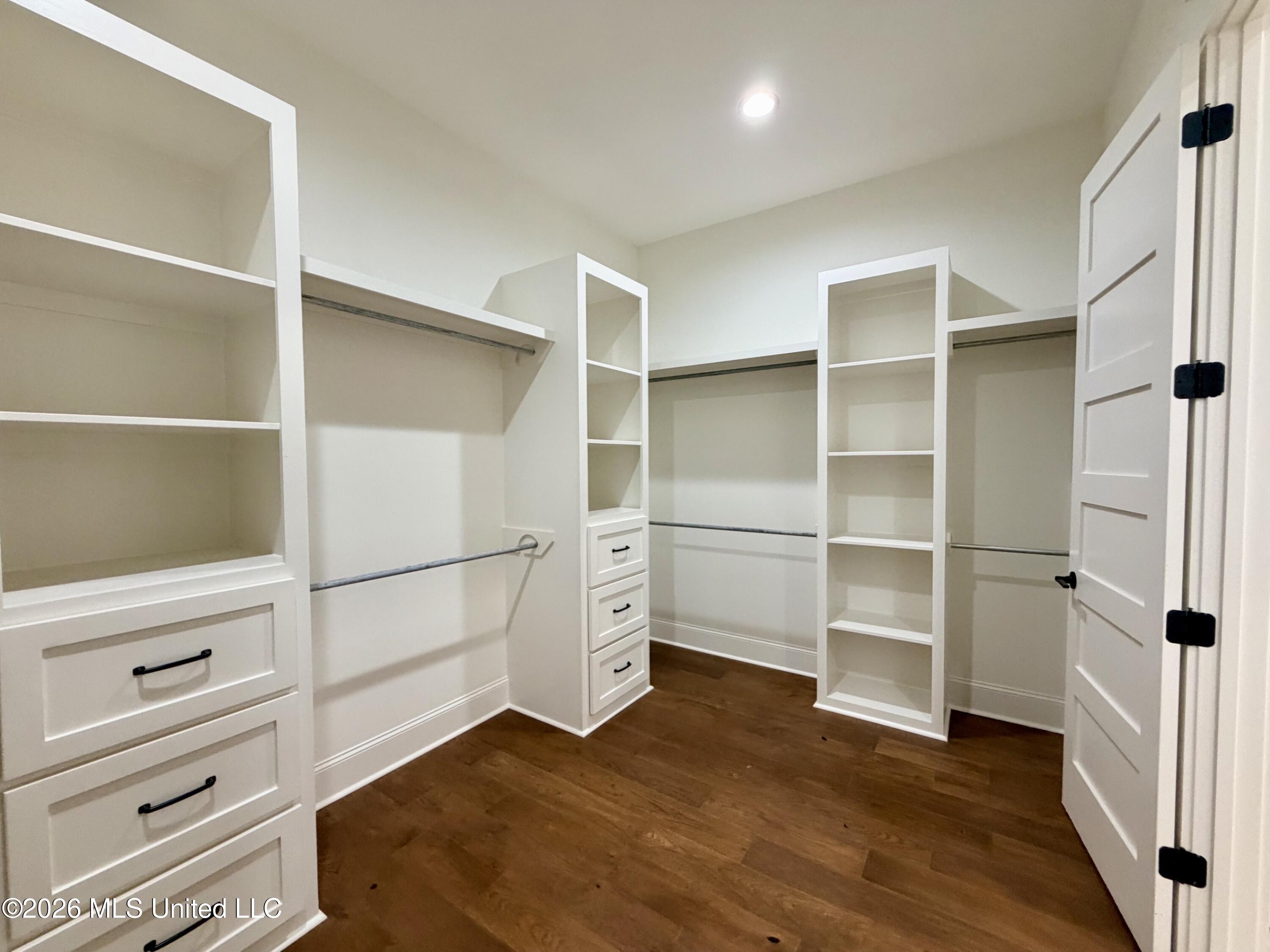 1020 Crepe Myrtle Drive Property Photo 34
