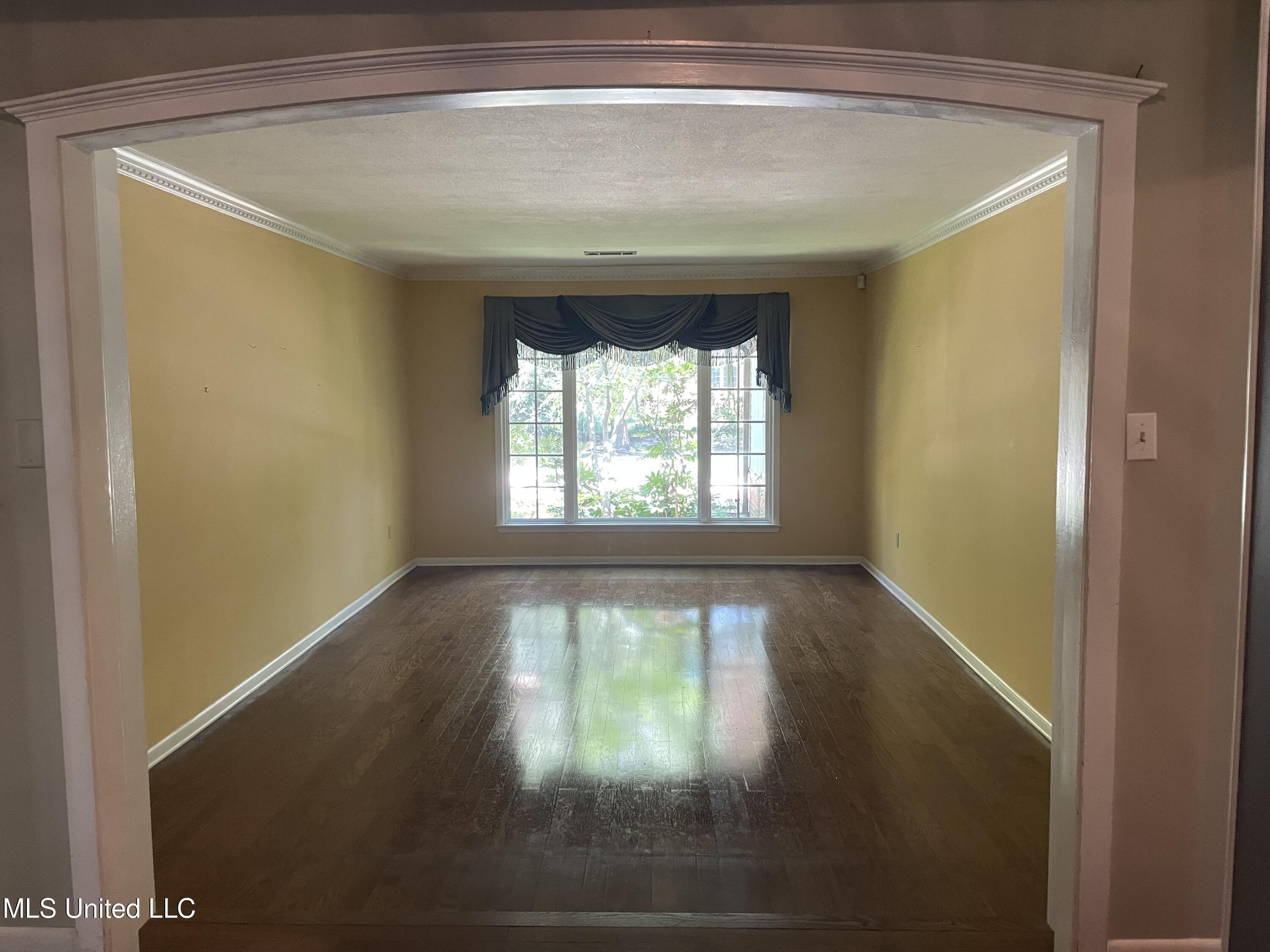 500 Charles Street Property Photo 9