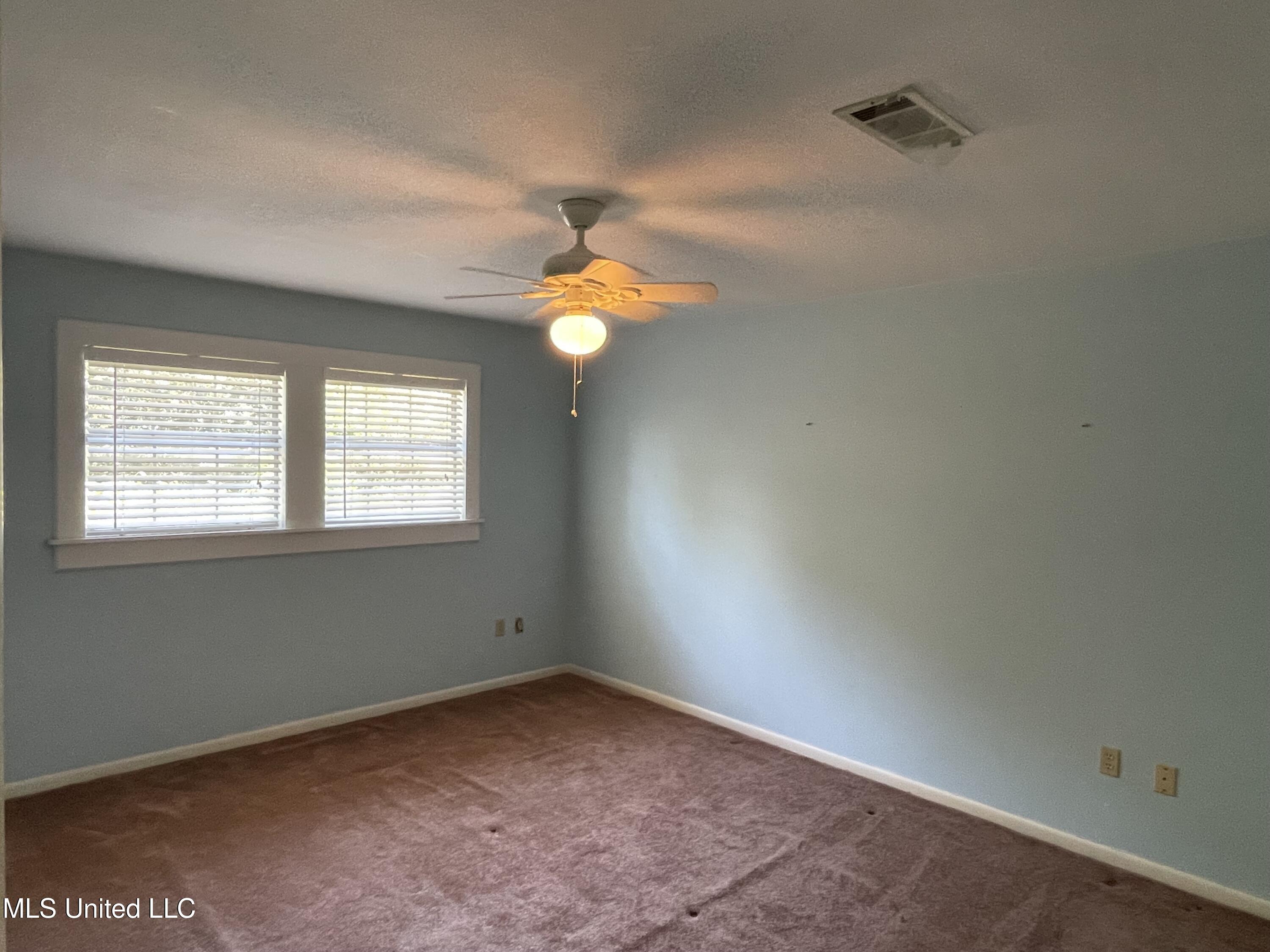500 Charles Street Property Photo 27
