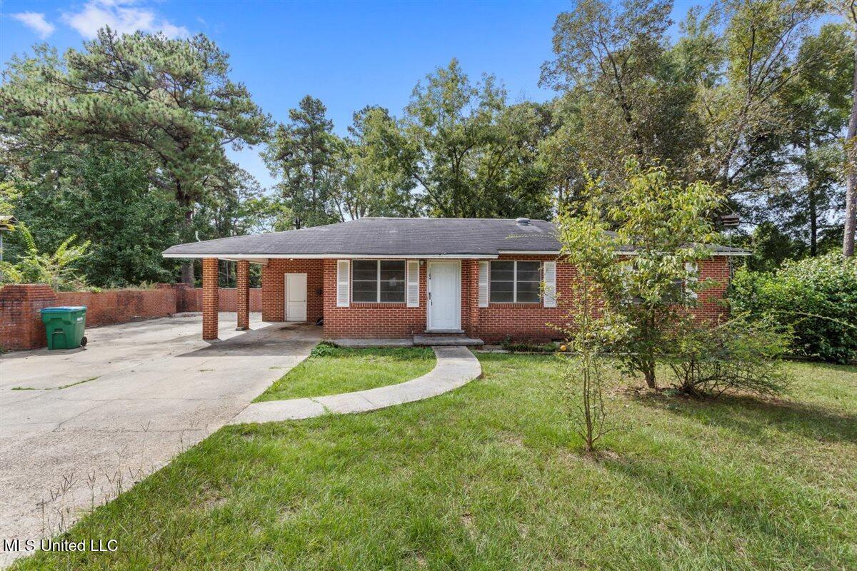 1104 Fairview Drive Property Photo 1