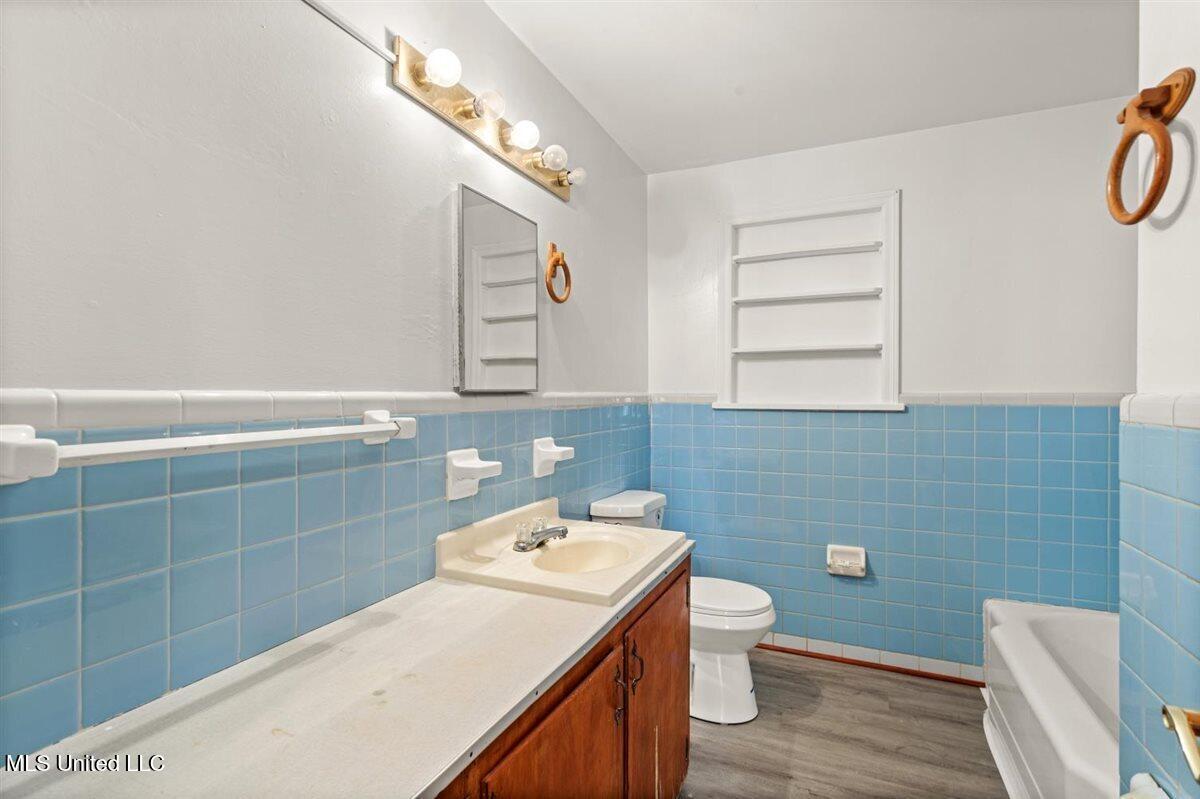 1104 Fairview Drive Property Photo 24