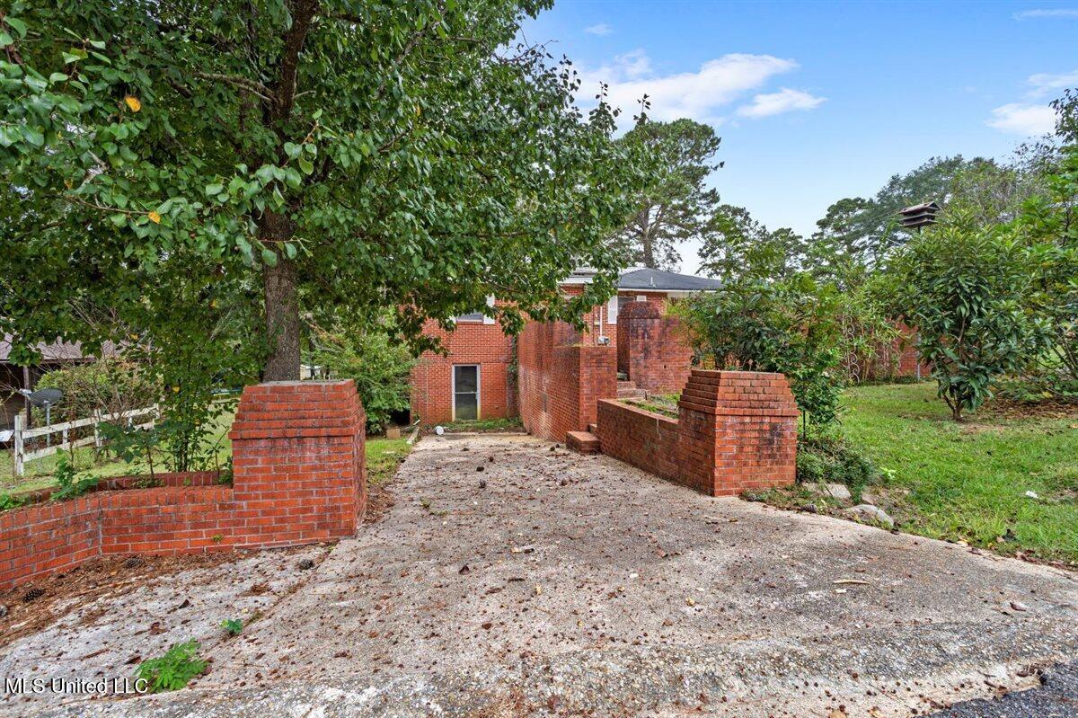 1104 Fairview Drive Property Photo 35