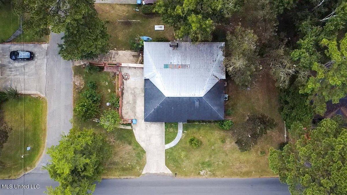 1104 Fairview Drive Property Photo 42