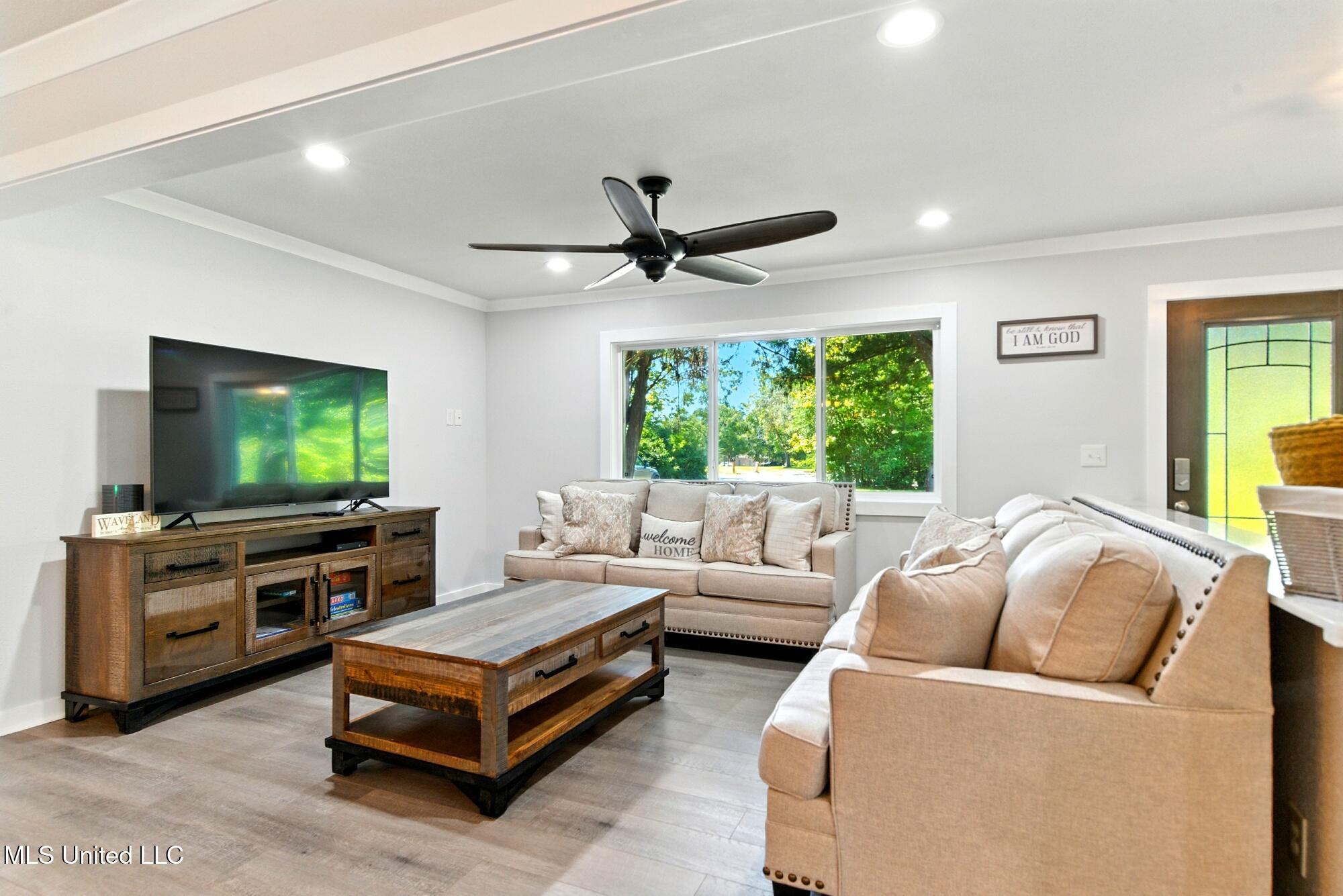 17024 Northrup Cuevas Road Property Photo 3