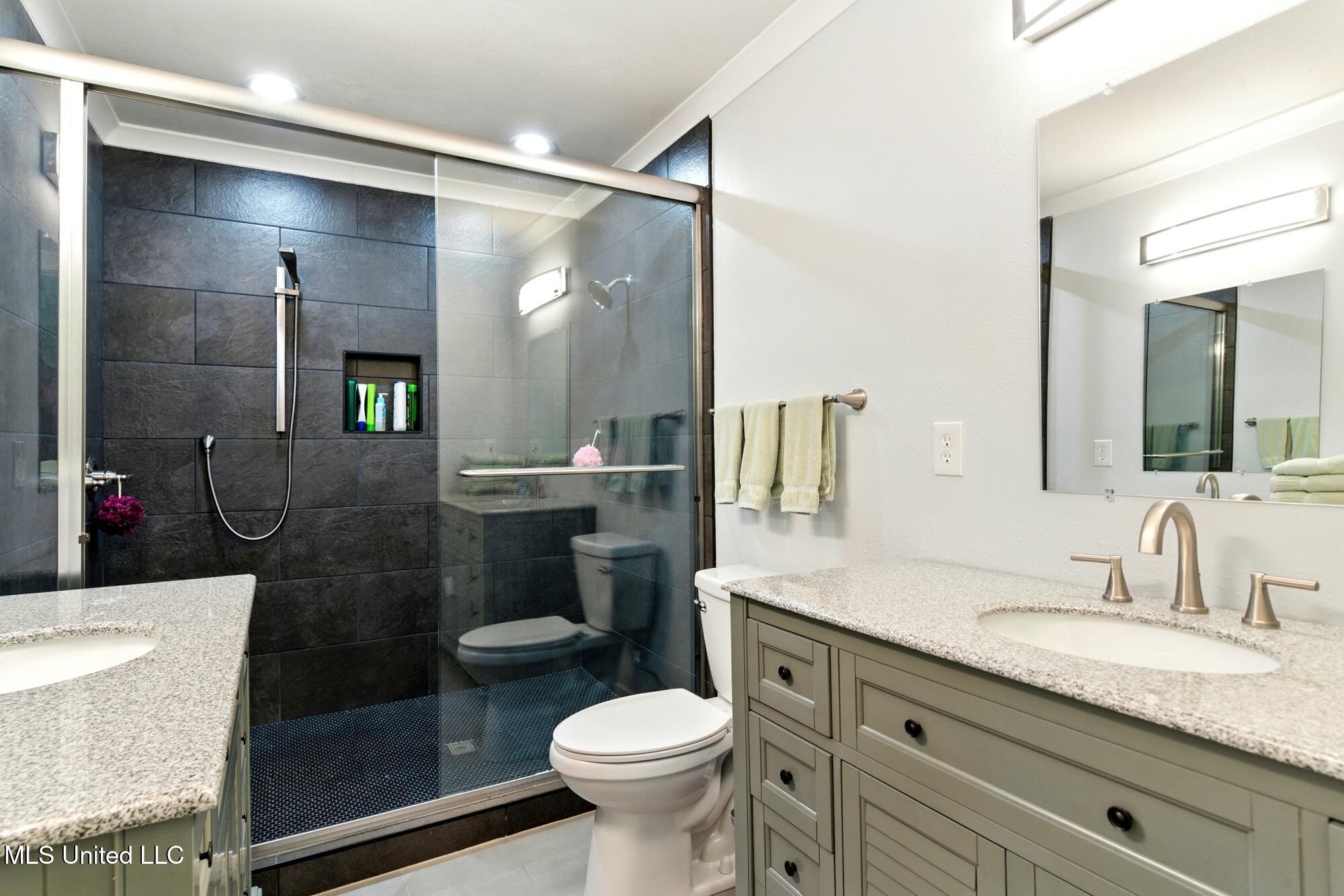 17024 Northrup Cuevas Road Property Photo 15