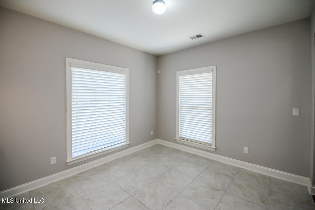 4689 E Dublin Property Photo 5