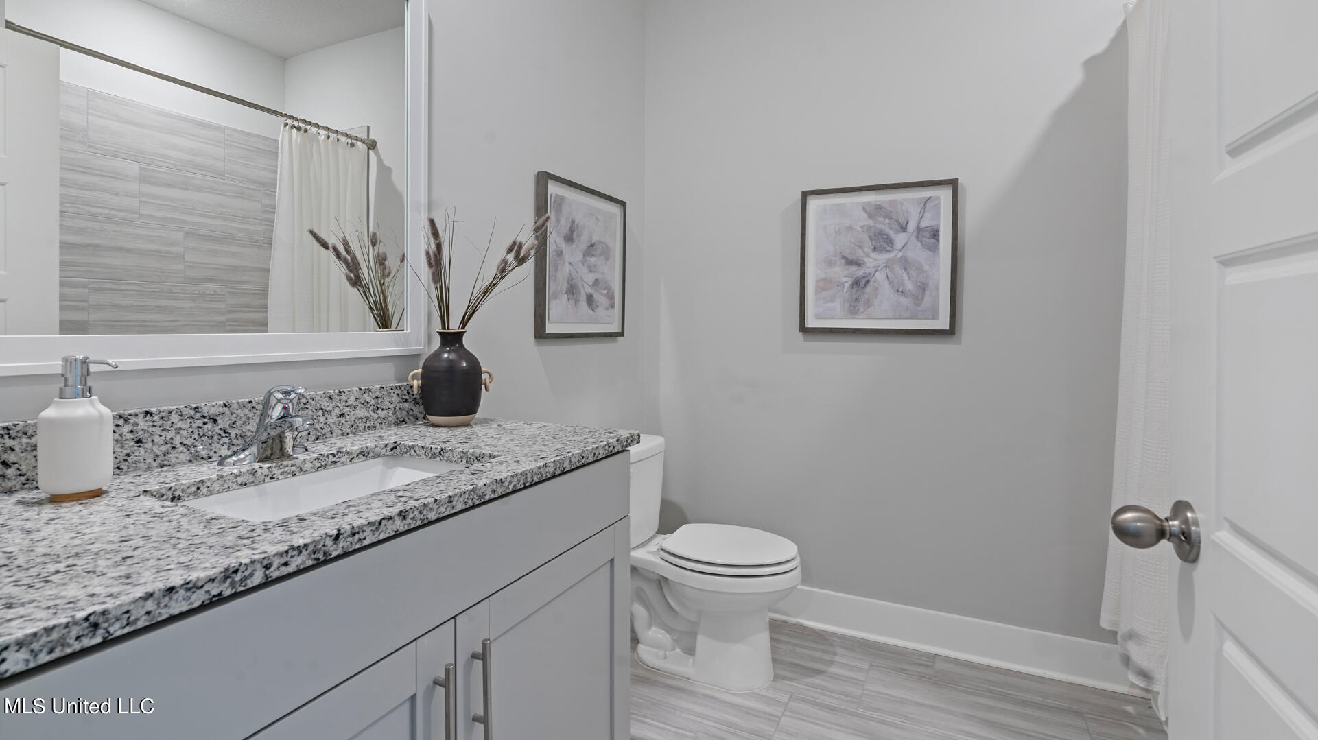 5400 Bunyan Hill Drive Property Photo 14