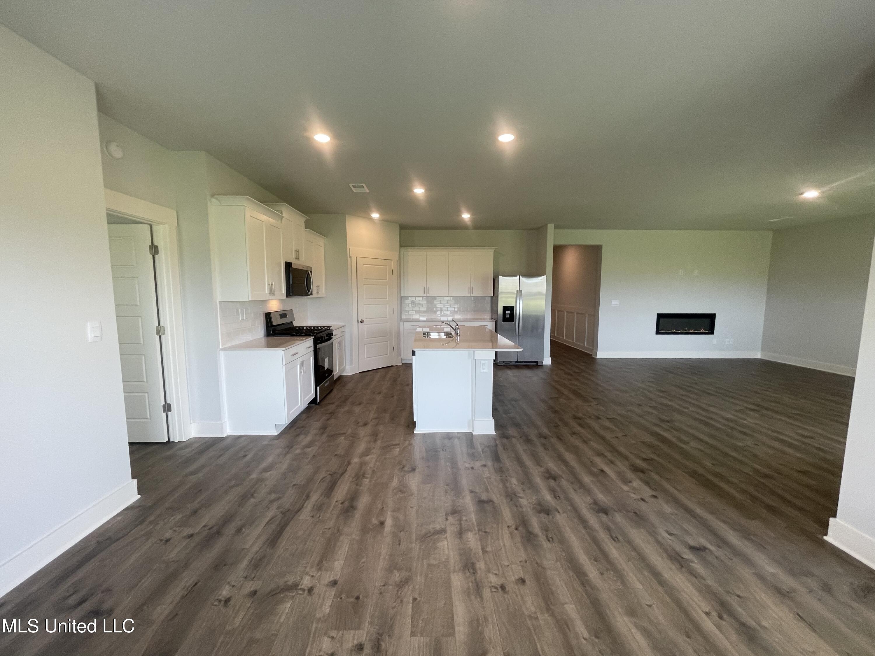 5283 Borden Creek Drive Property Photo 12