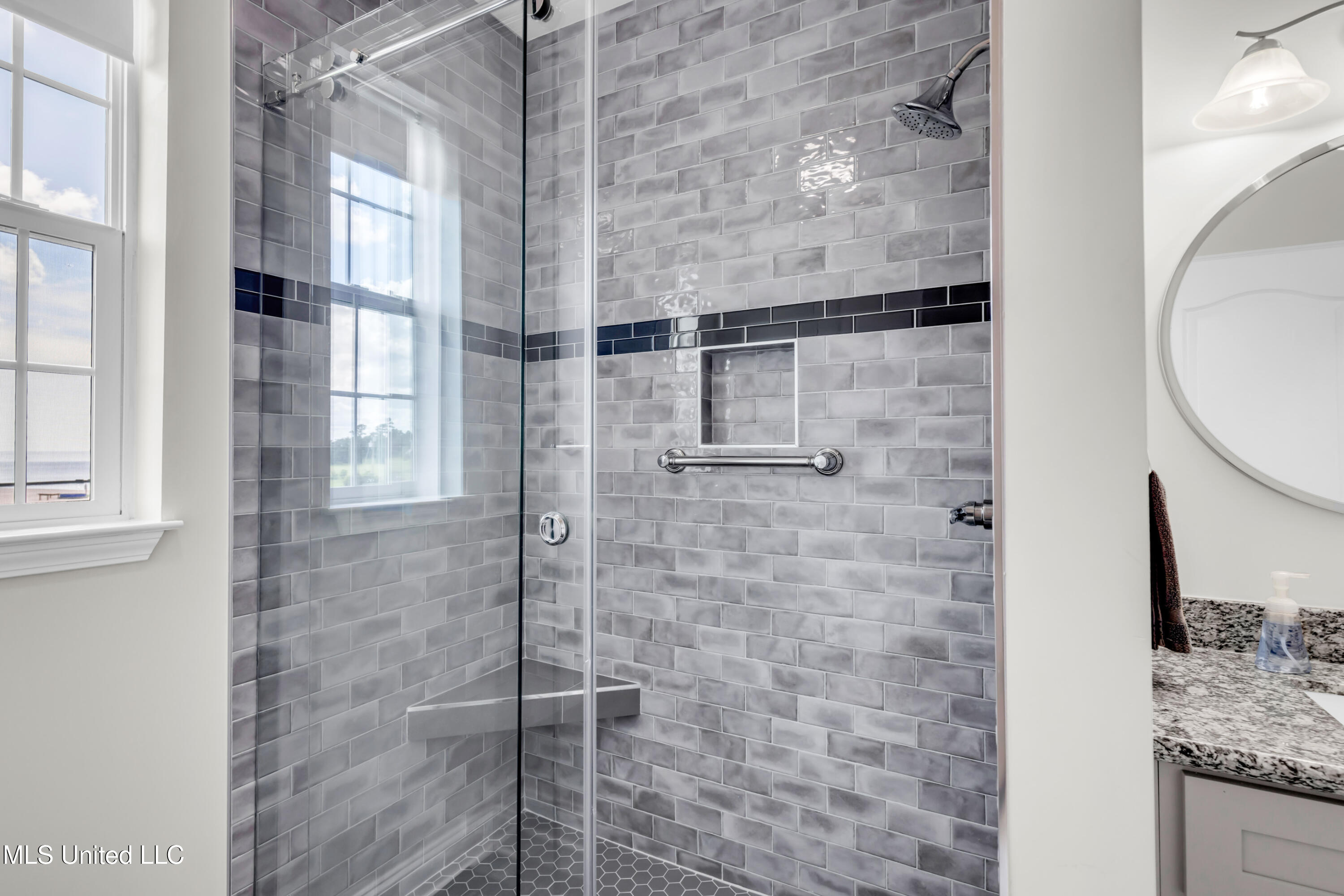 898 W Beach Boulevard Property Photo 21