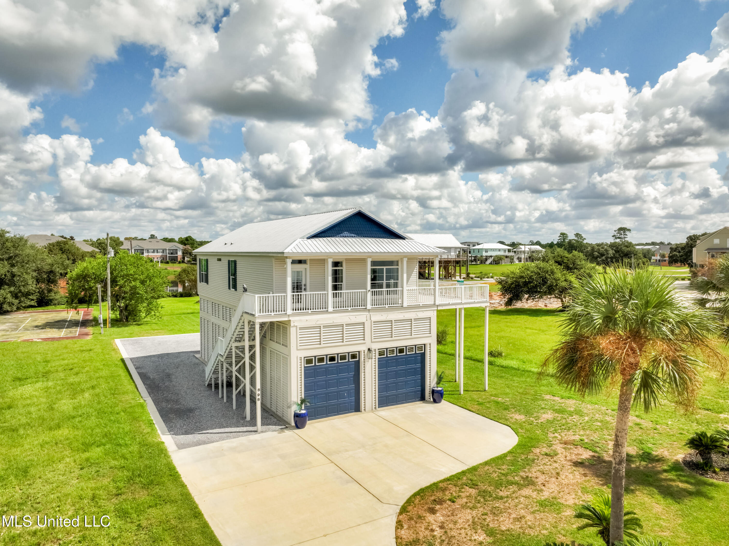 898 W Beach Boulevard Property Photo 26