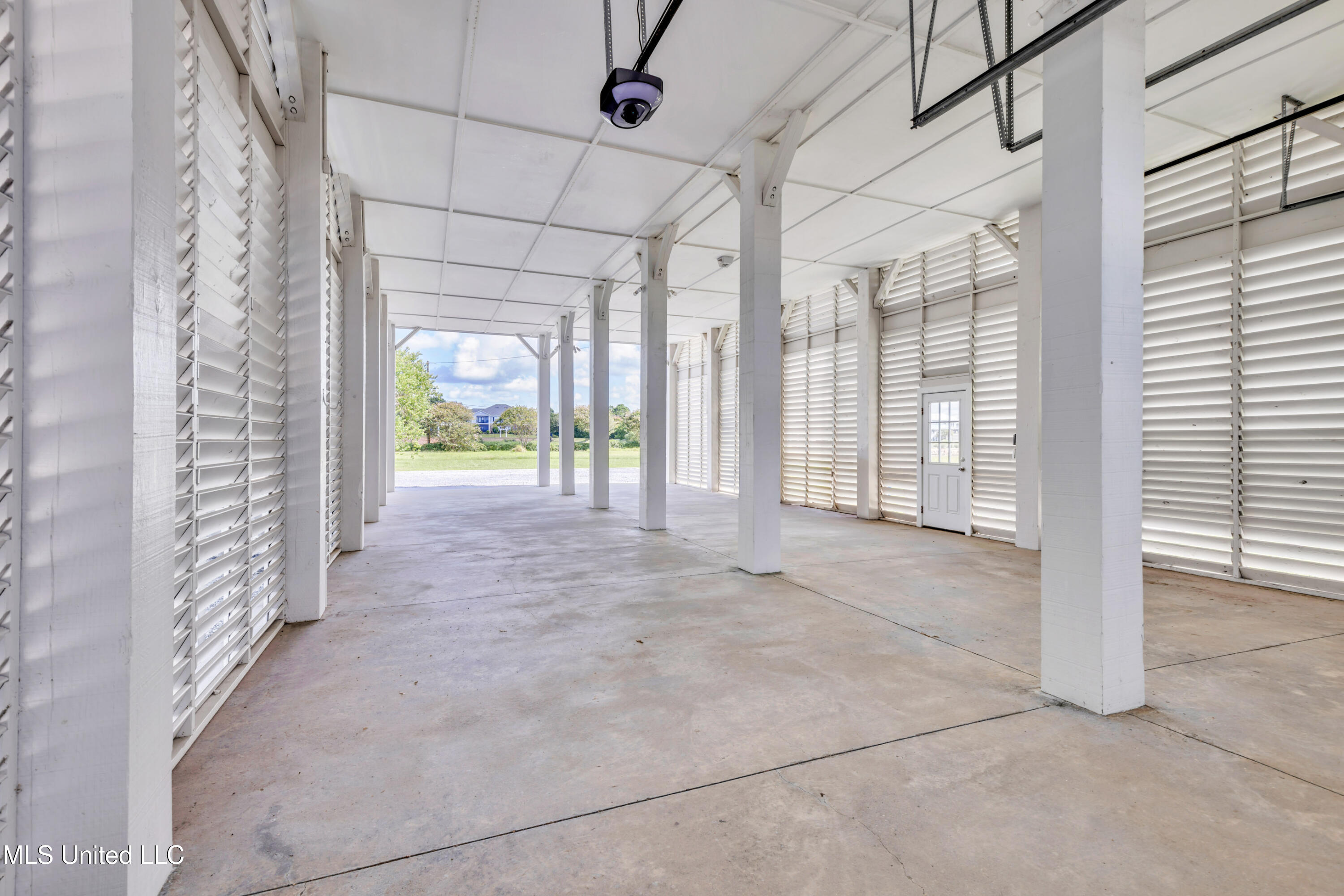 898 W Beach Boulevard Property Photo 30